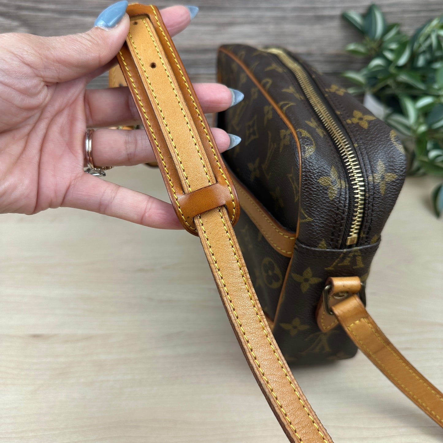 Louis Vuitton Trocadero 27 Crossbody Bag
