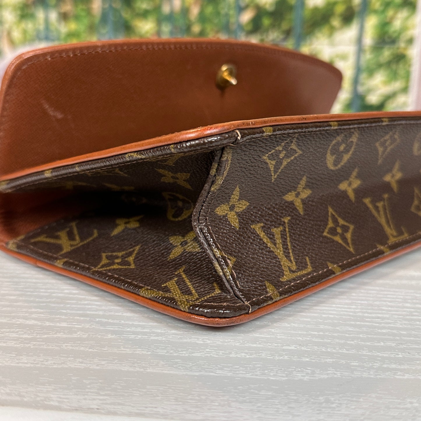 Louis Vuitton Vintage Dame Clutch