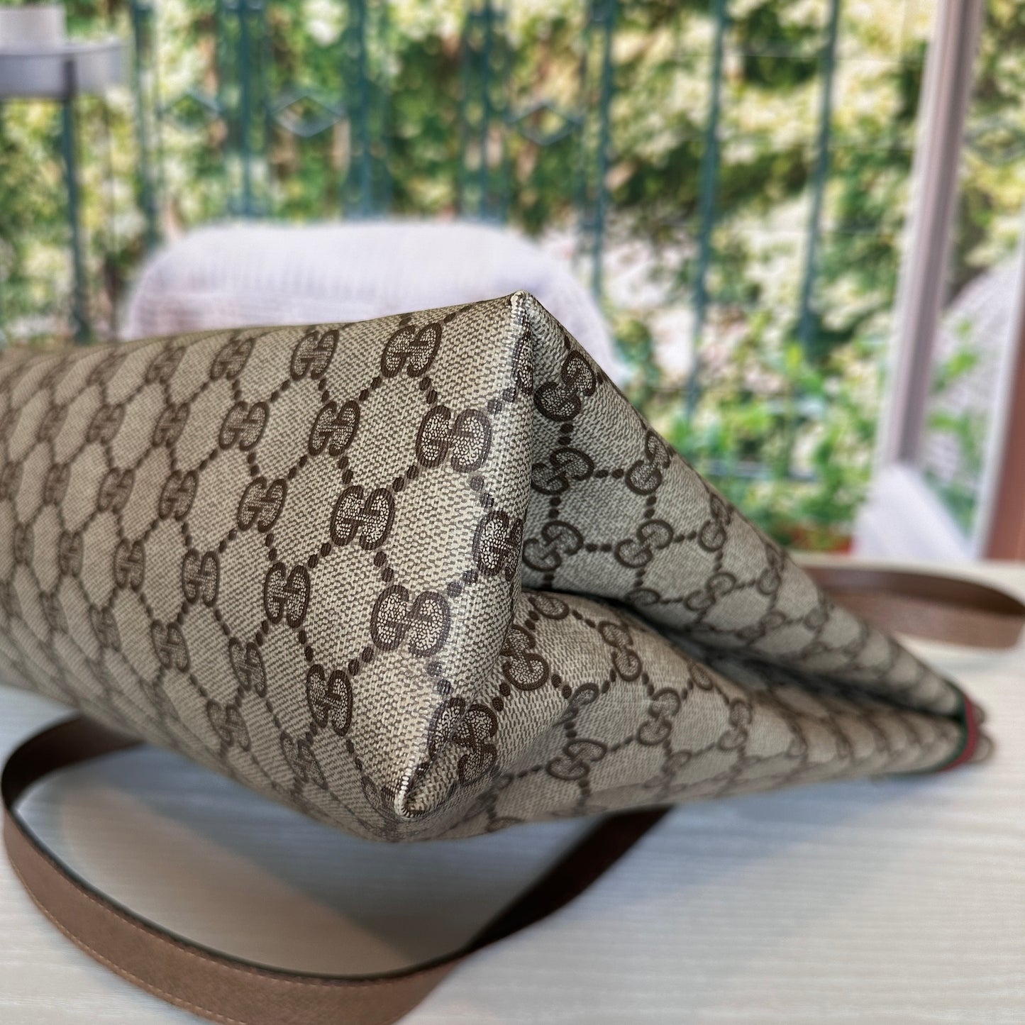 Gucci Beige GG Supreme Monogram Canvas Tote bag