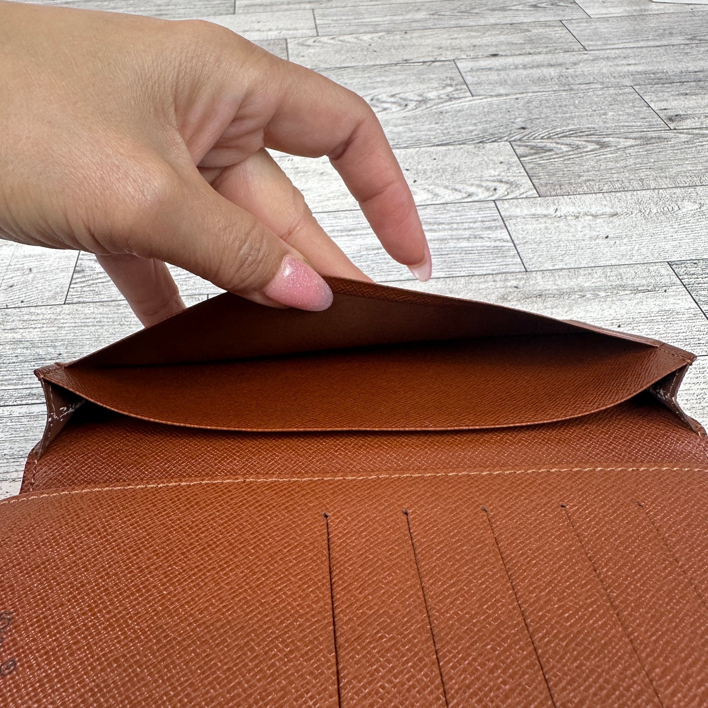Louis Vuitton Monogram Bifold Slim Wallet