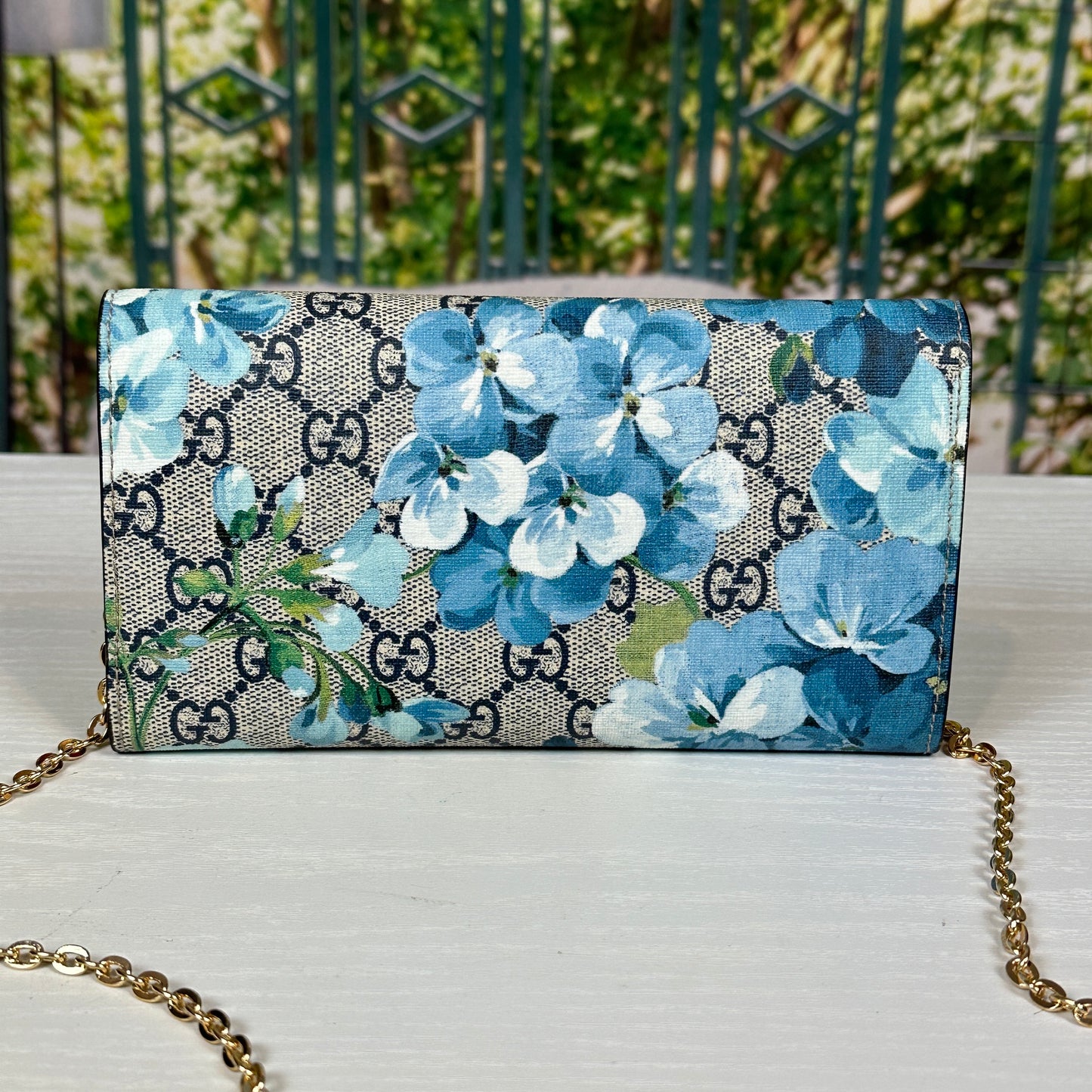 Gucci GG Supreme Blue Blooms Long Continental Wallet
