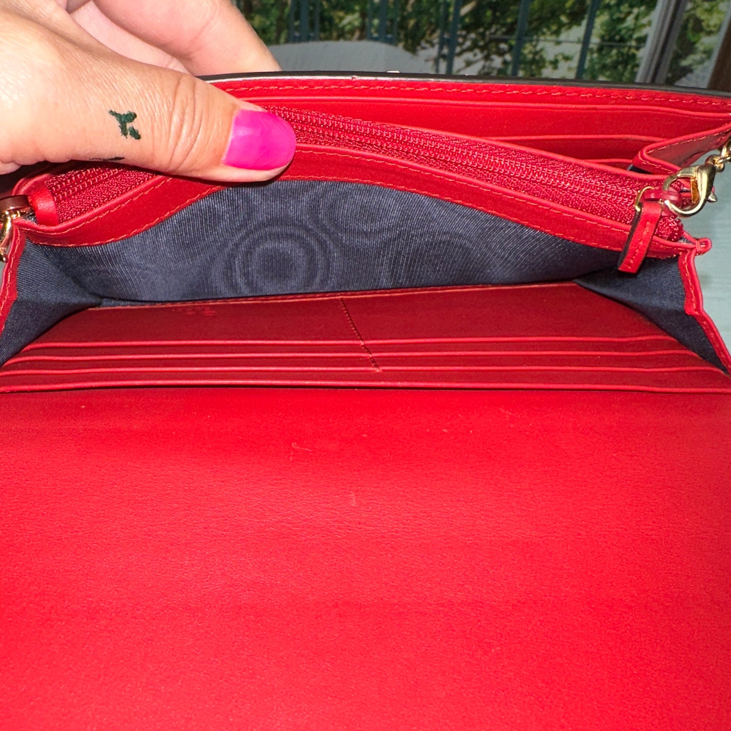 Gucci GG Supreme Blue Blooms Long Continental Wallet