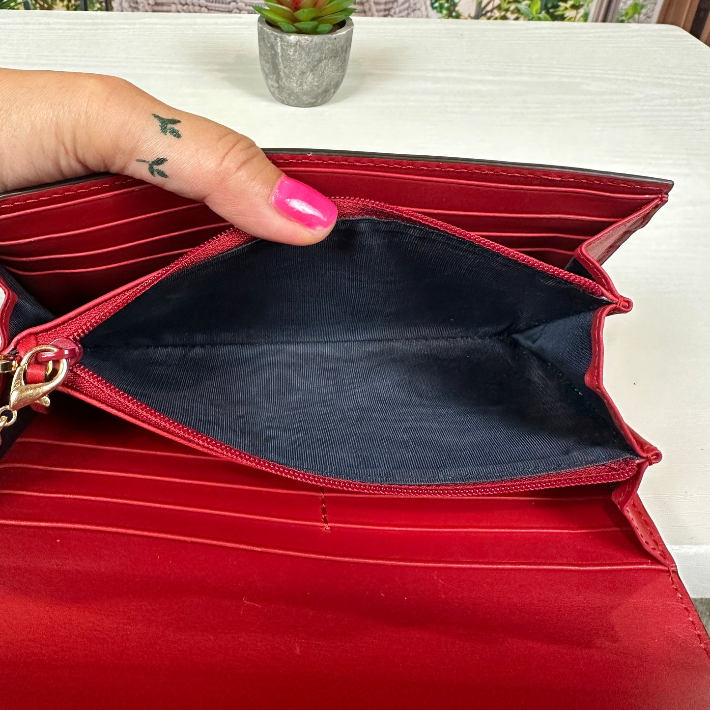 Gucci GG Supreme Blue Blooms Long Continental Wallet