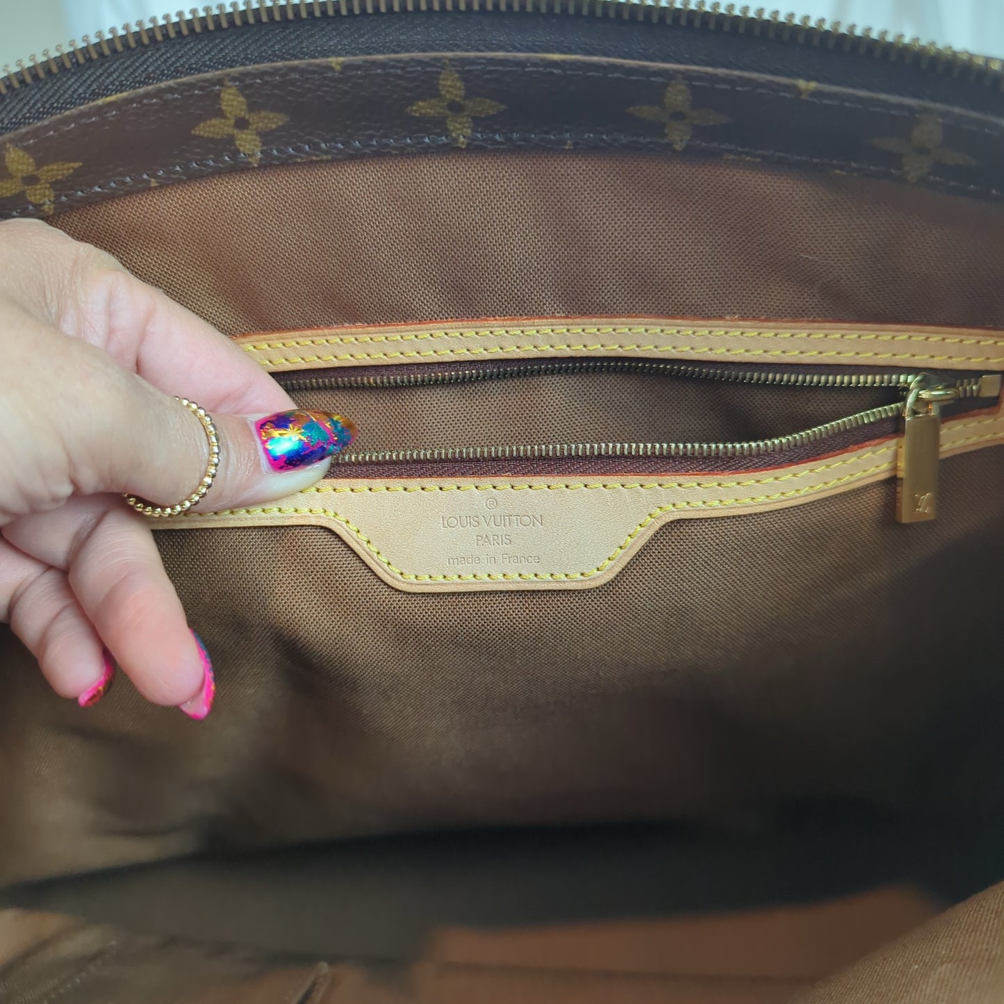 Louis Vuitton Cabas Mezzo