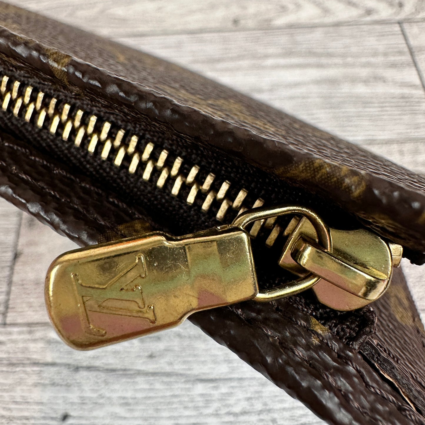 Louis Vuitton Monogram Bucket GM Pouch