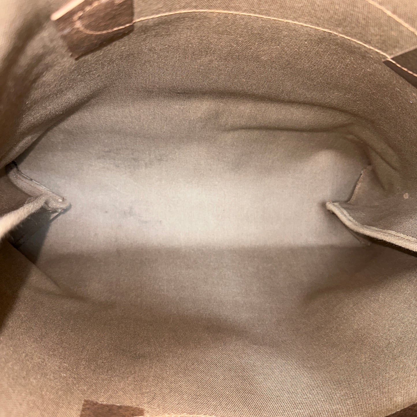 Gucci Beige GG Supreme Monogram Canvas Tote bag