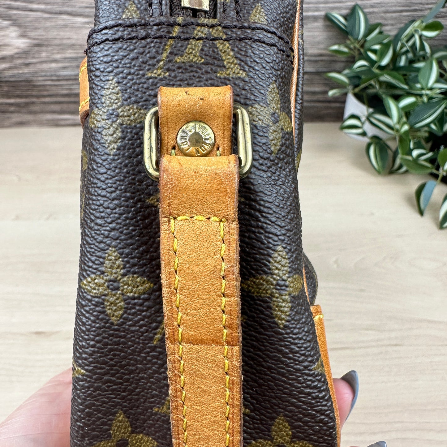 Louis Vuitton Trocadero 27 Crossbody Bag
