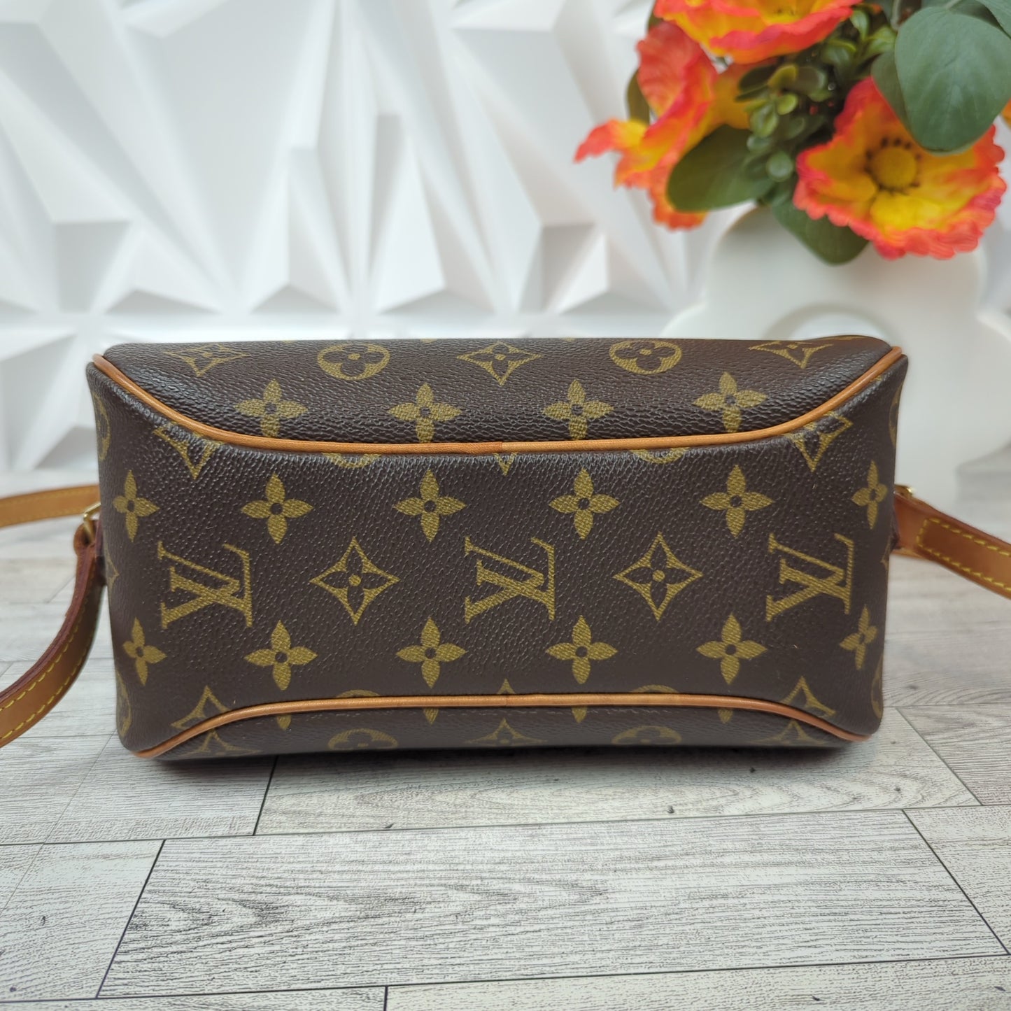 Louis Vuitton Blois Crossbody Bag
