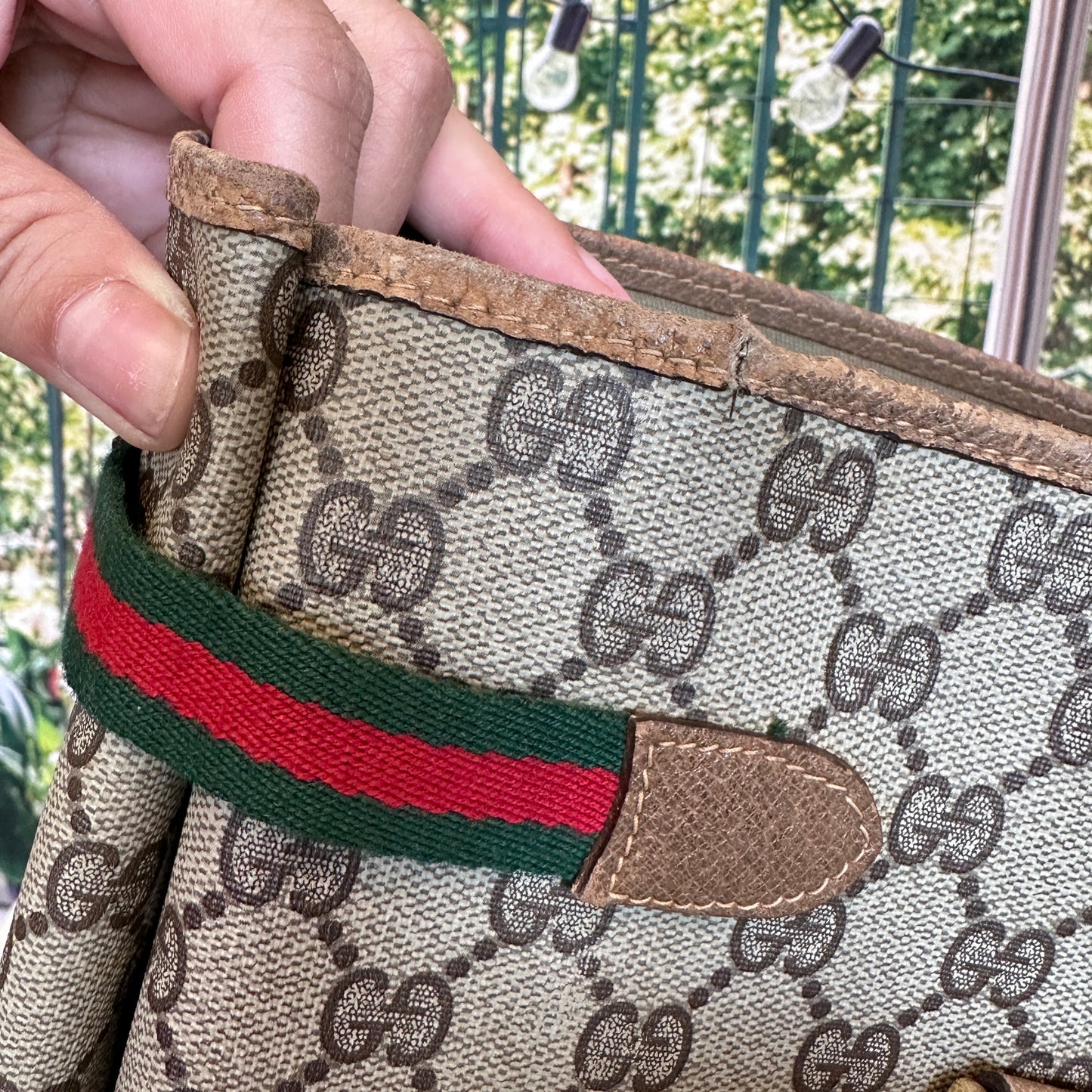 Gucci Beige GG Supreme Monogram Canvas Tote bag