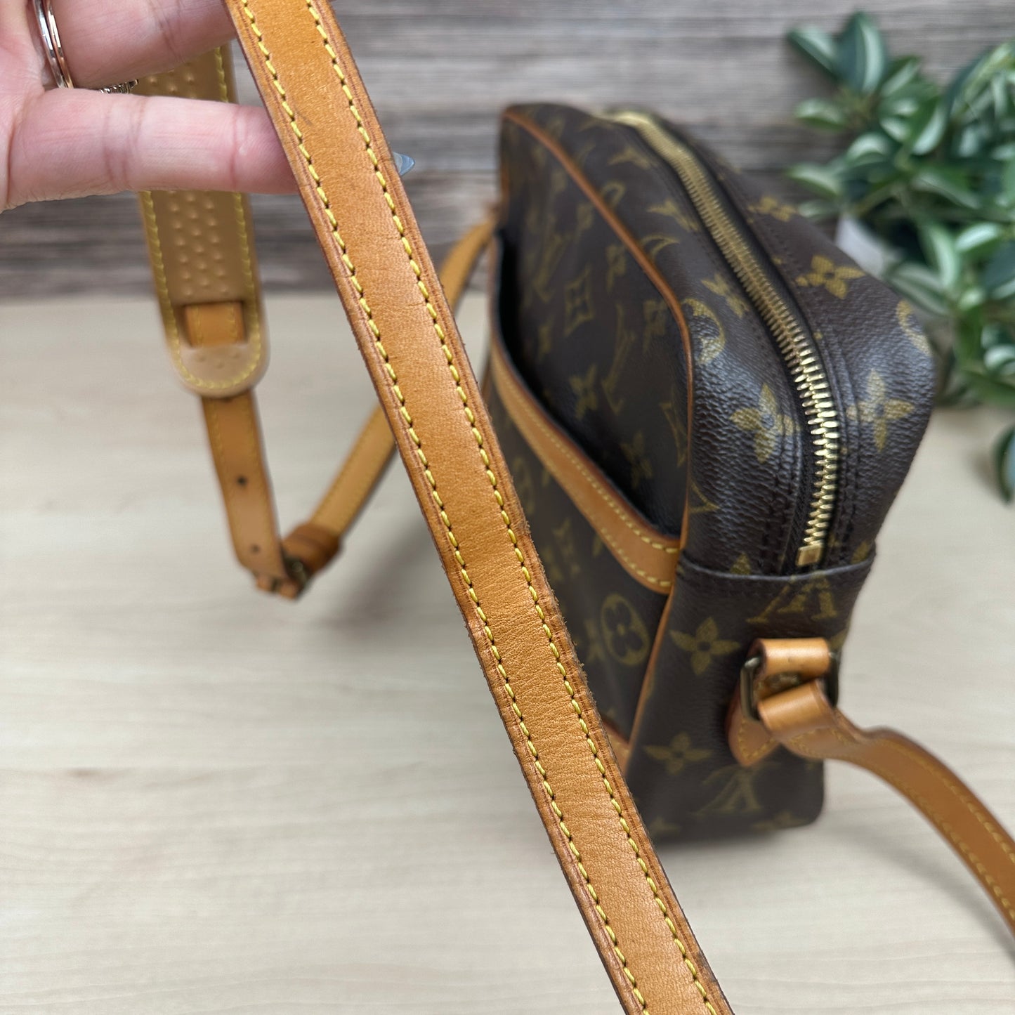 Louis Vuitton Trocadero 27 Crossbody Bag