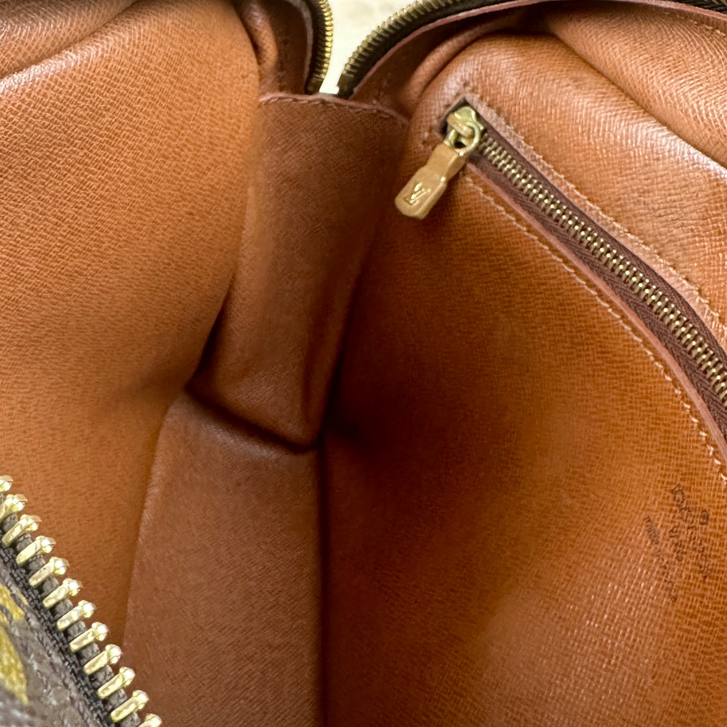 Louis Vuitton Trocadero 27 Crossbody Bag