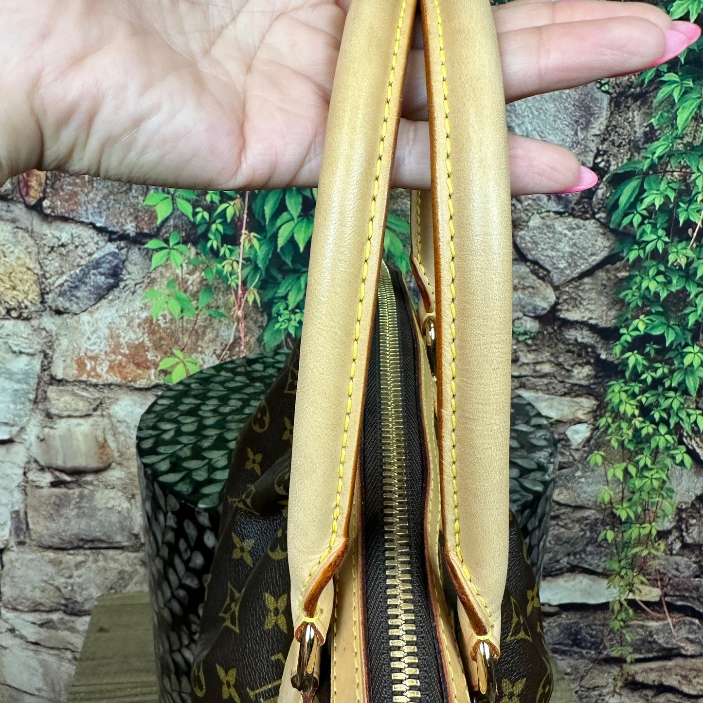 Louis Vuitton Tivoli PM
