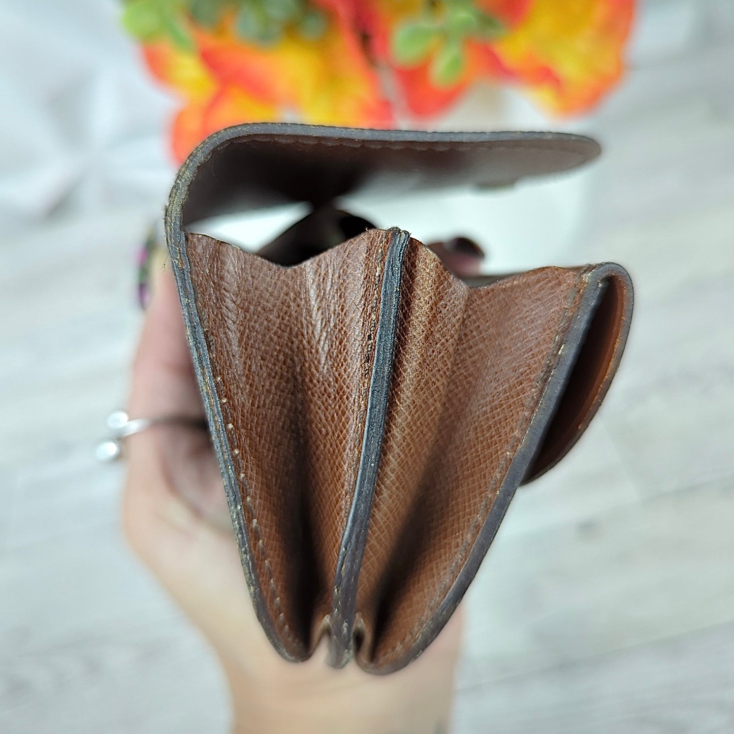 Louis Vuitton Porte-Monnaie Gousset Change Purse