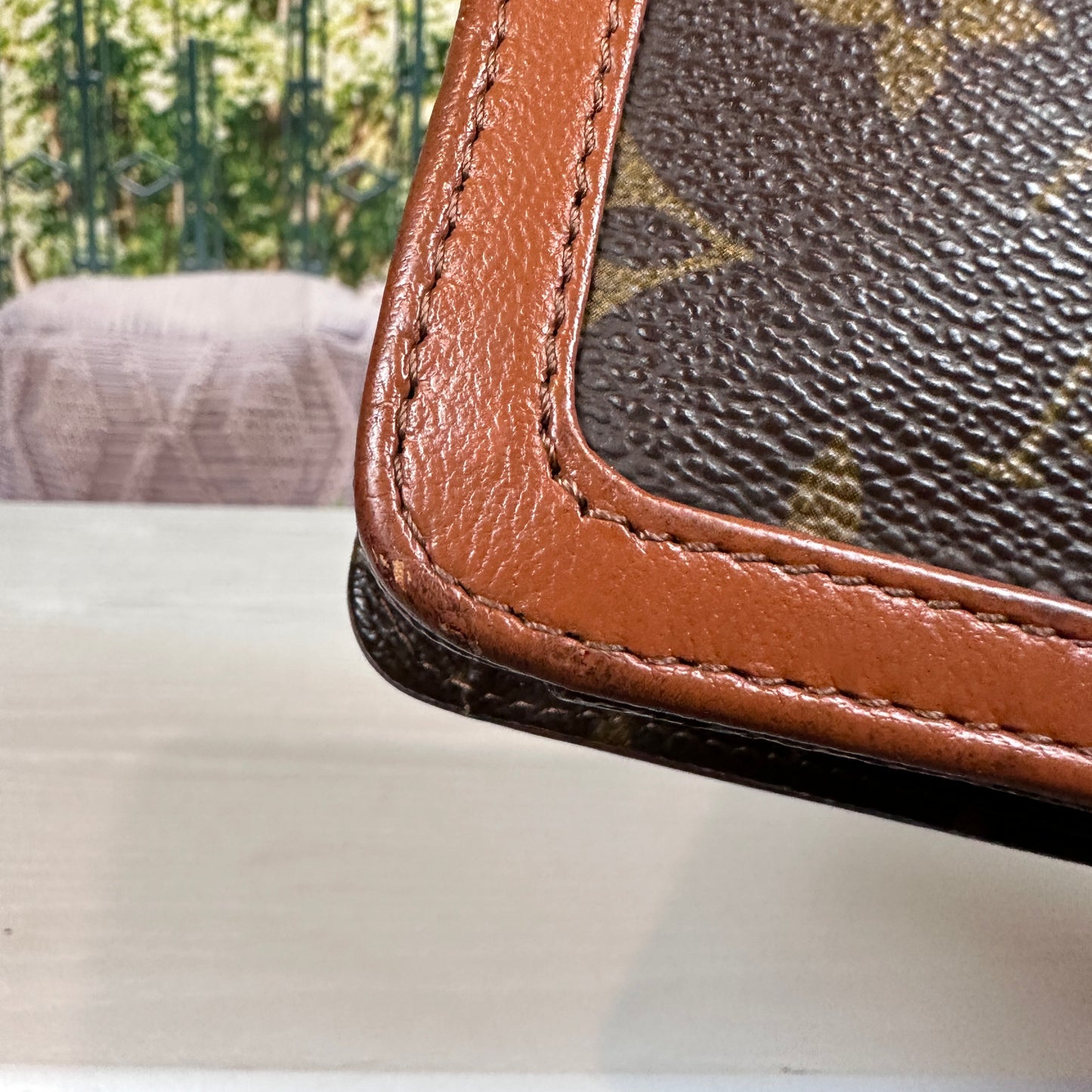 Louis Vuitton Vintage Dame Clutch