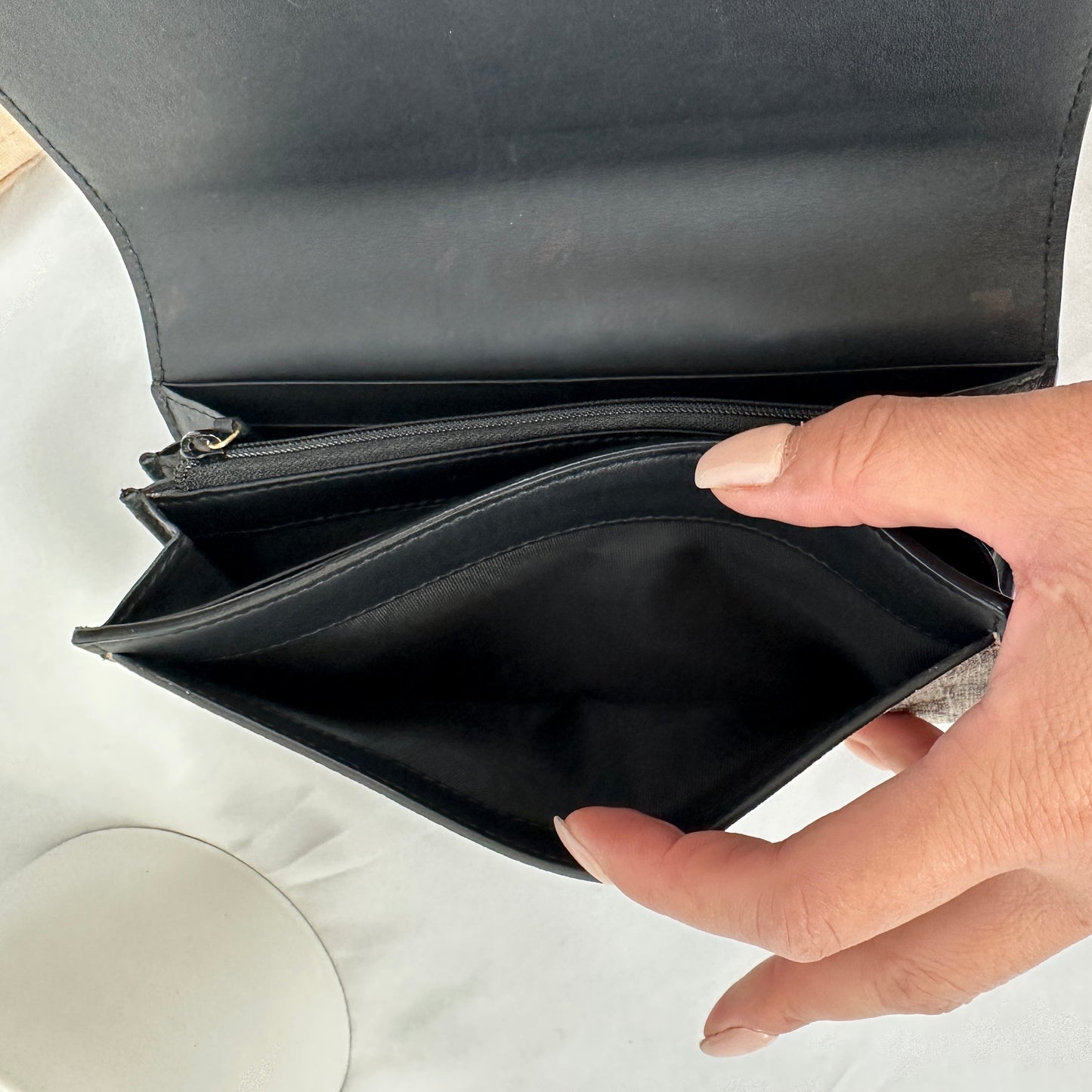 Gucci GG Supreme Continental Wallet Black
