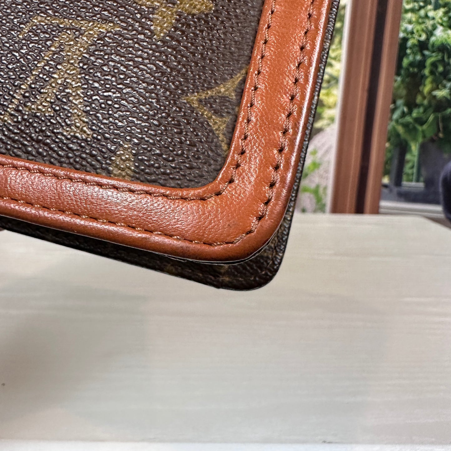 Louis Vuitton Vintage Dame Clutch