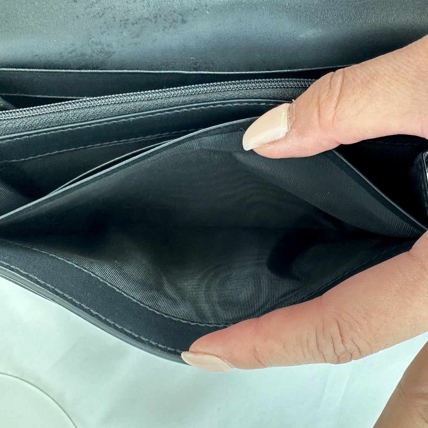 Gucci GG Supreme Continental Wallet Black