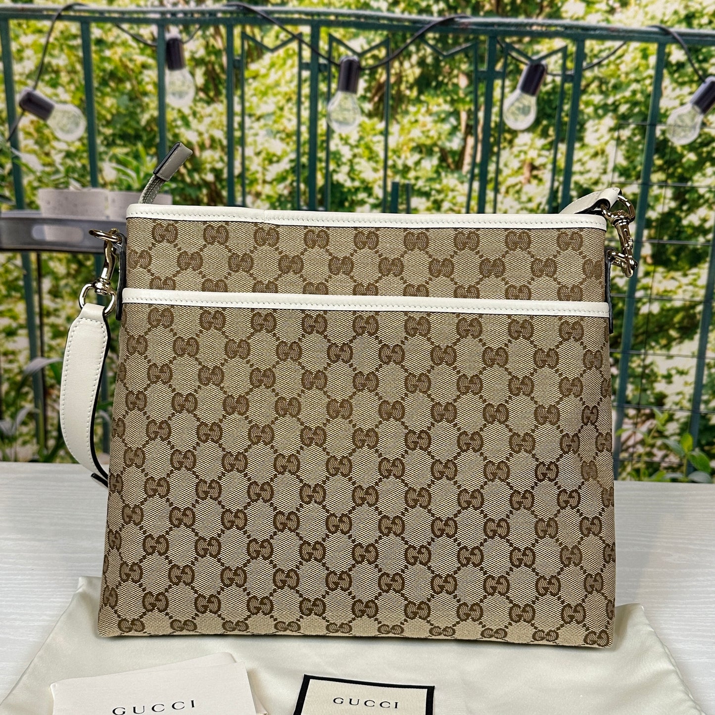 Gucci Classic GG Flat Medium Messenger Bag OffWhite