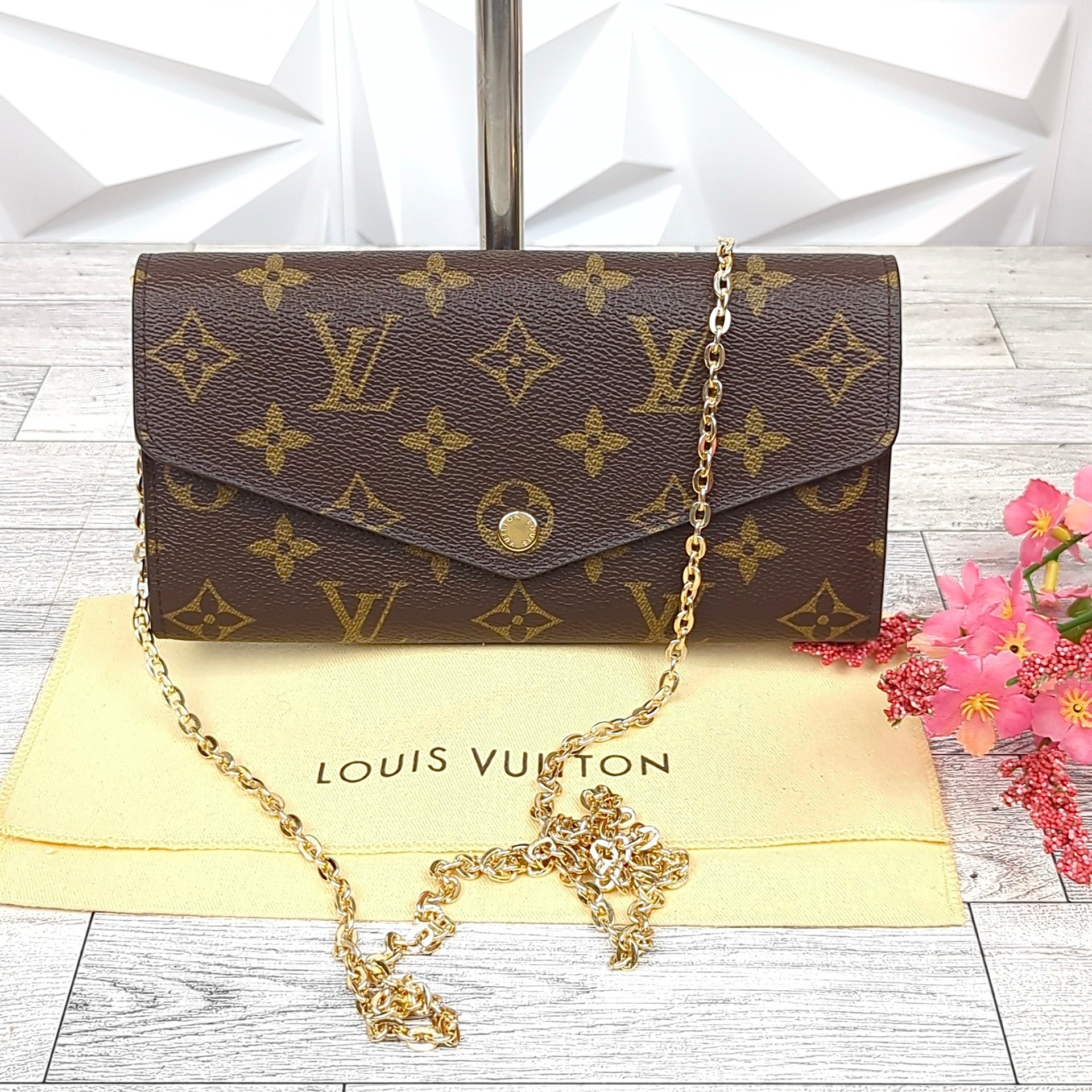 Louis Vuitton monogram crossbody purse offers WOC