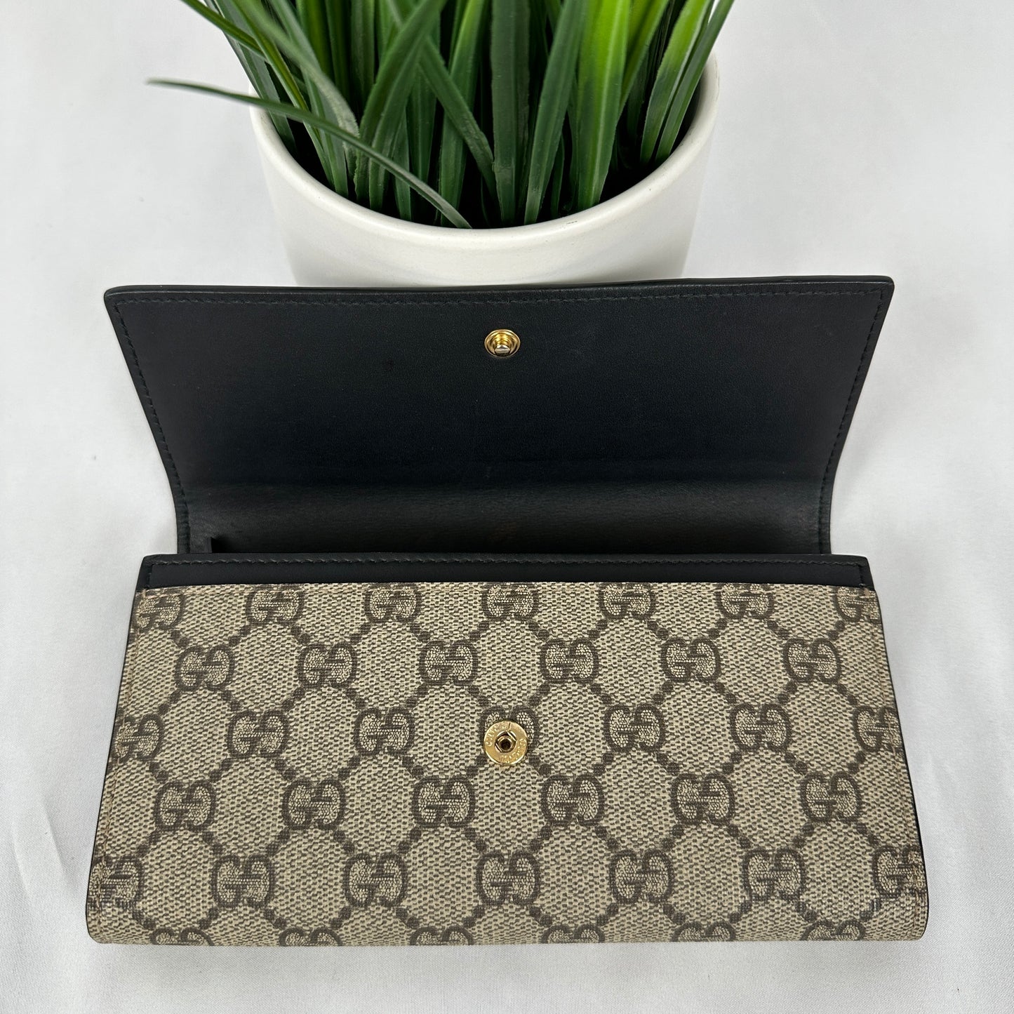 Gucci GG Supreme Continental Wallet Black
