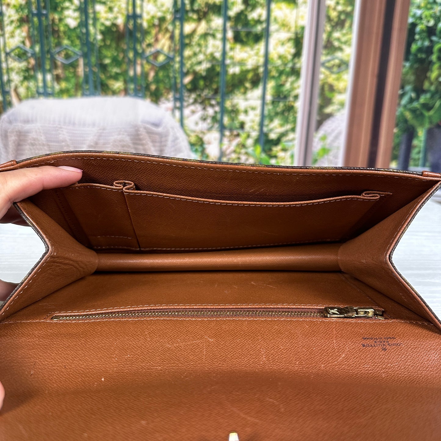Louis Vuitton Vintage Dame Clutch