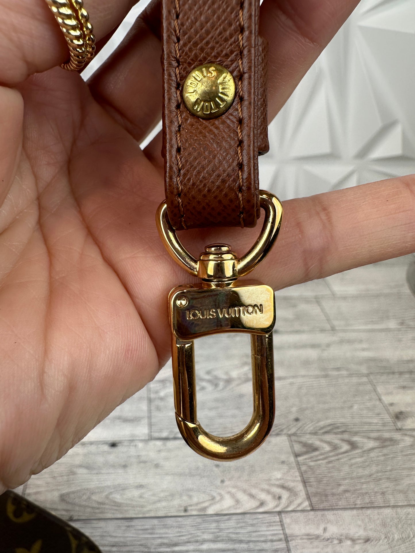Louis Vuitton Orsay Clutch
