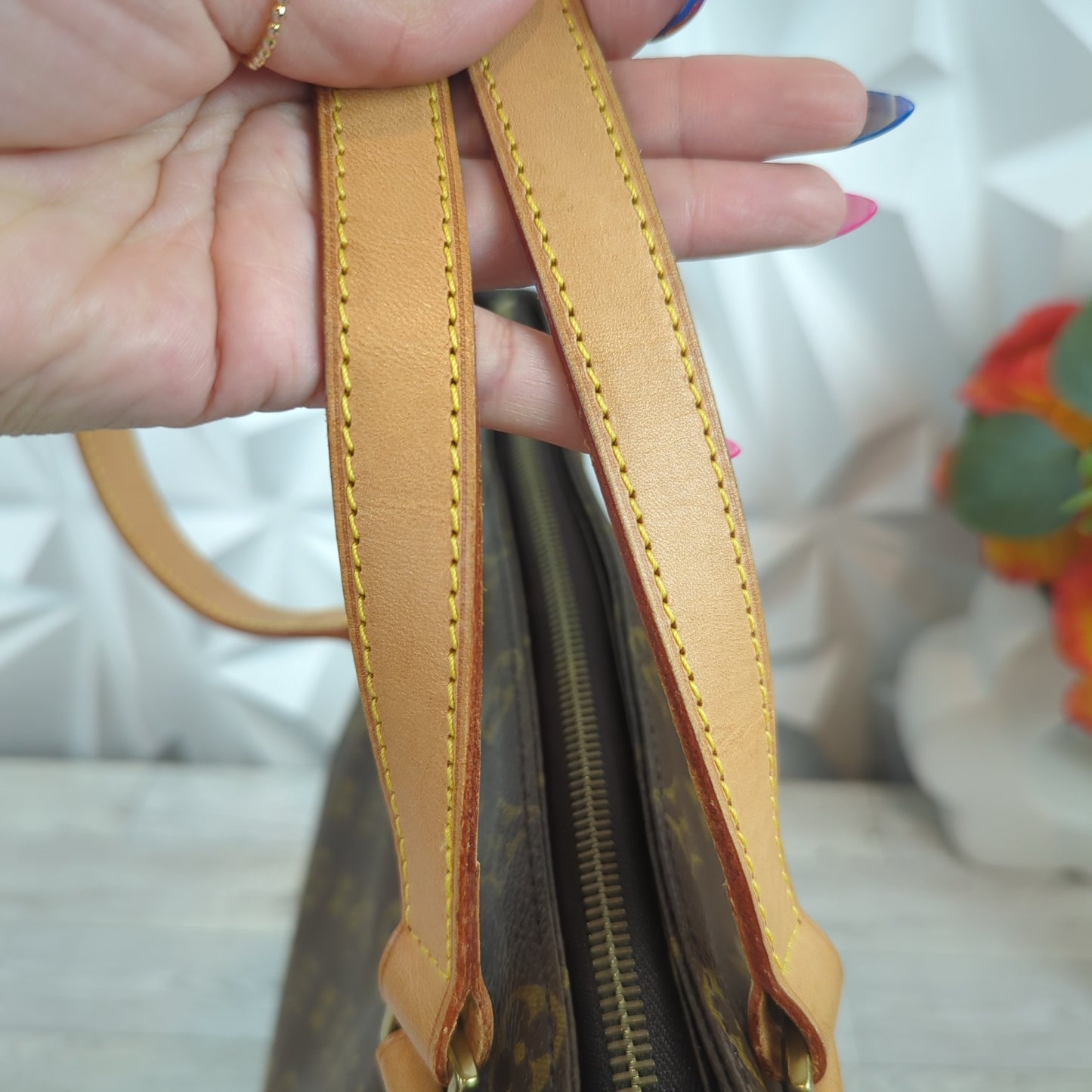 Louis Vuitton Cabas Mezzo
