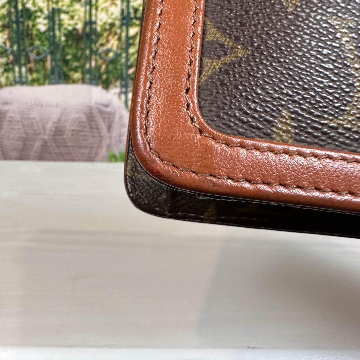 Louis Vuitton Vintage Dame Clutch