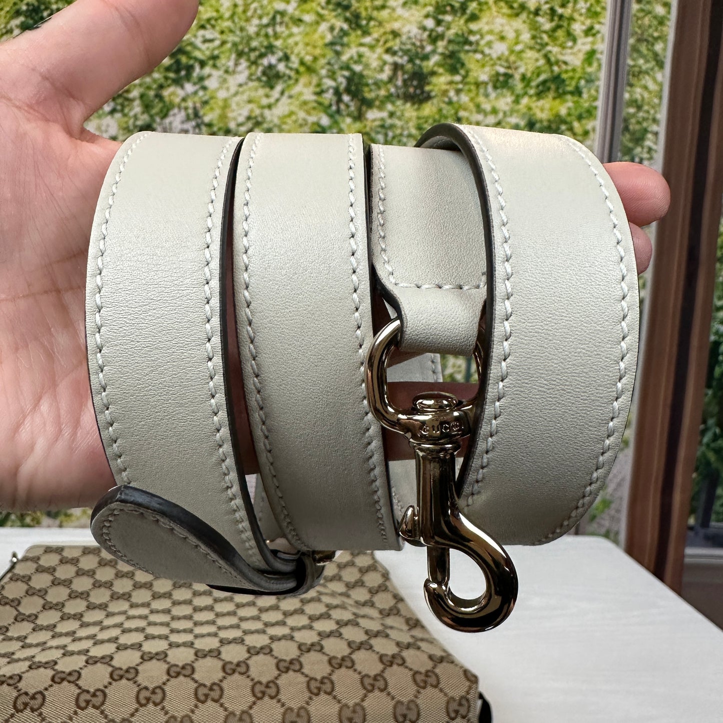 Gucci Classic GG Flat Medium Messenger Bag OffWhite