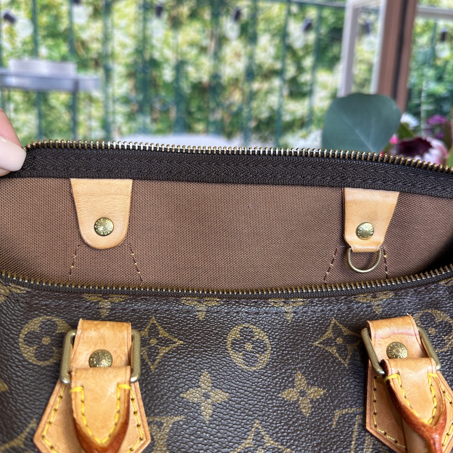 Louis Vuitton Monogram Speedy 30