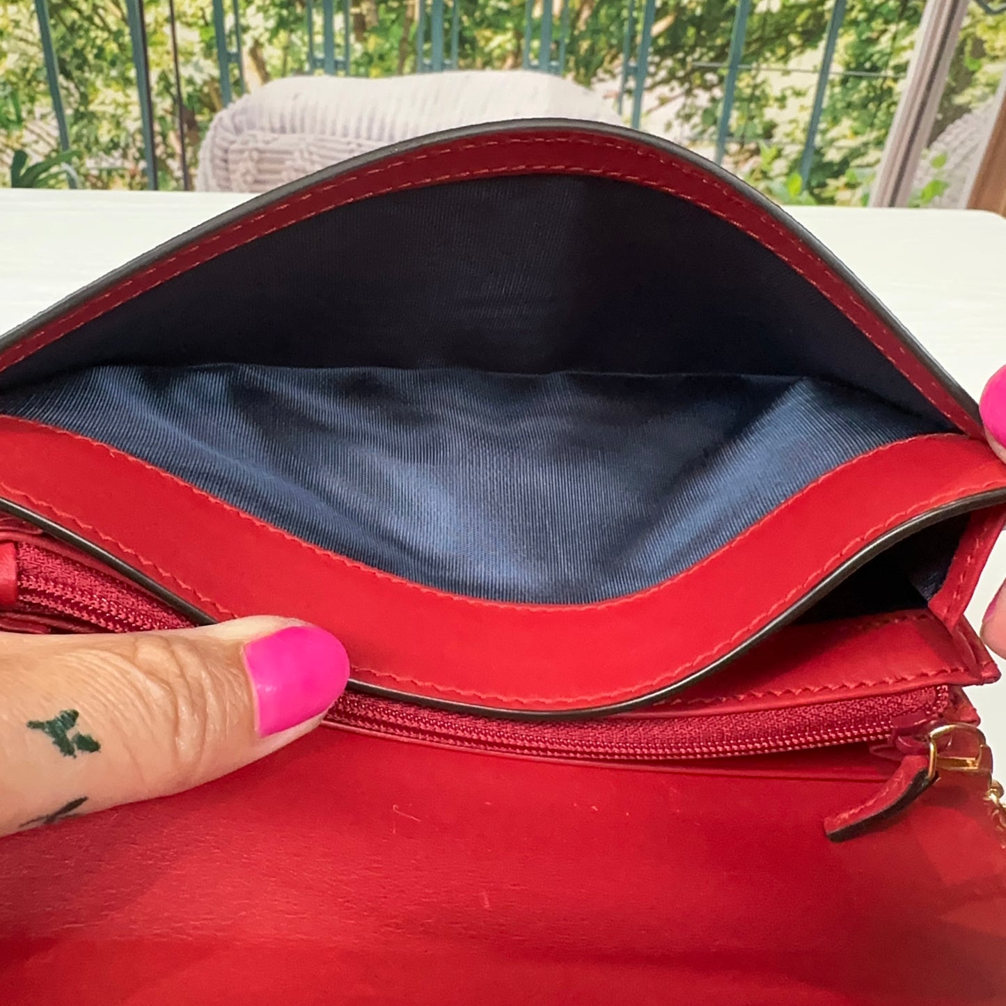 Gucci GG Supreme Blue Blooms Long Continental Wallet