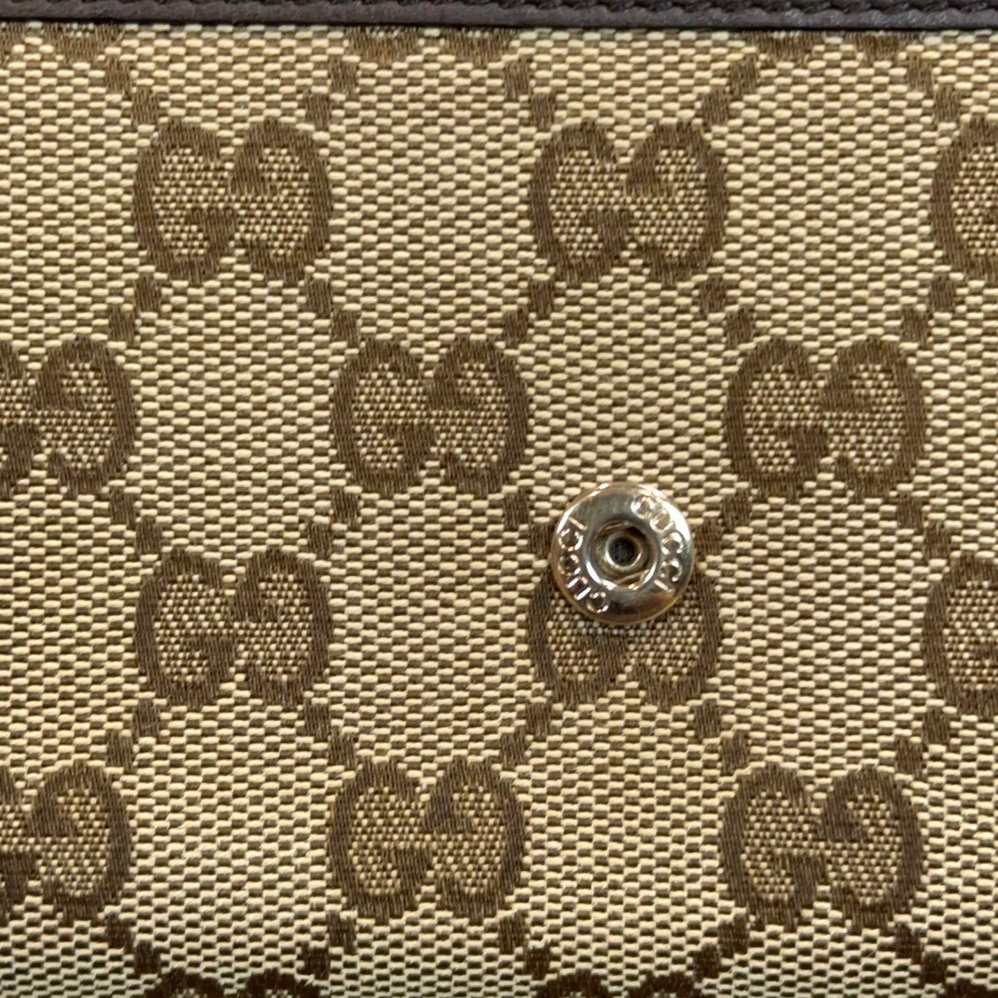 Gucci Beige GG Logo Sukey Continental Wallet