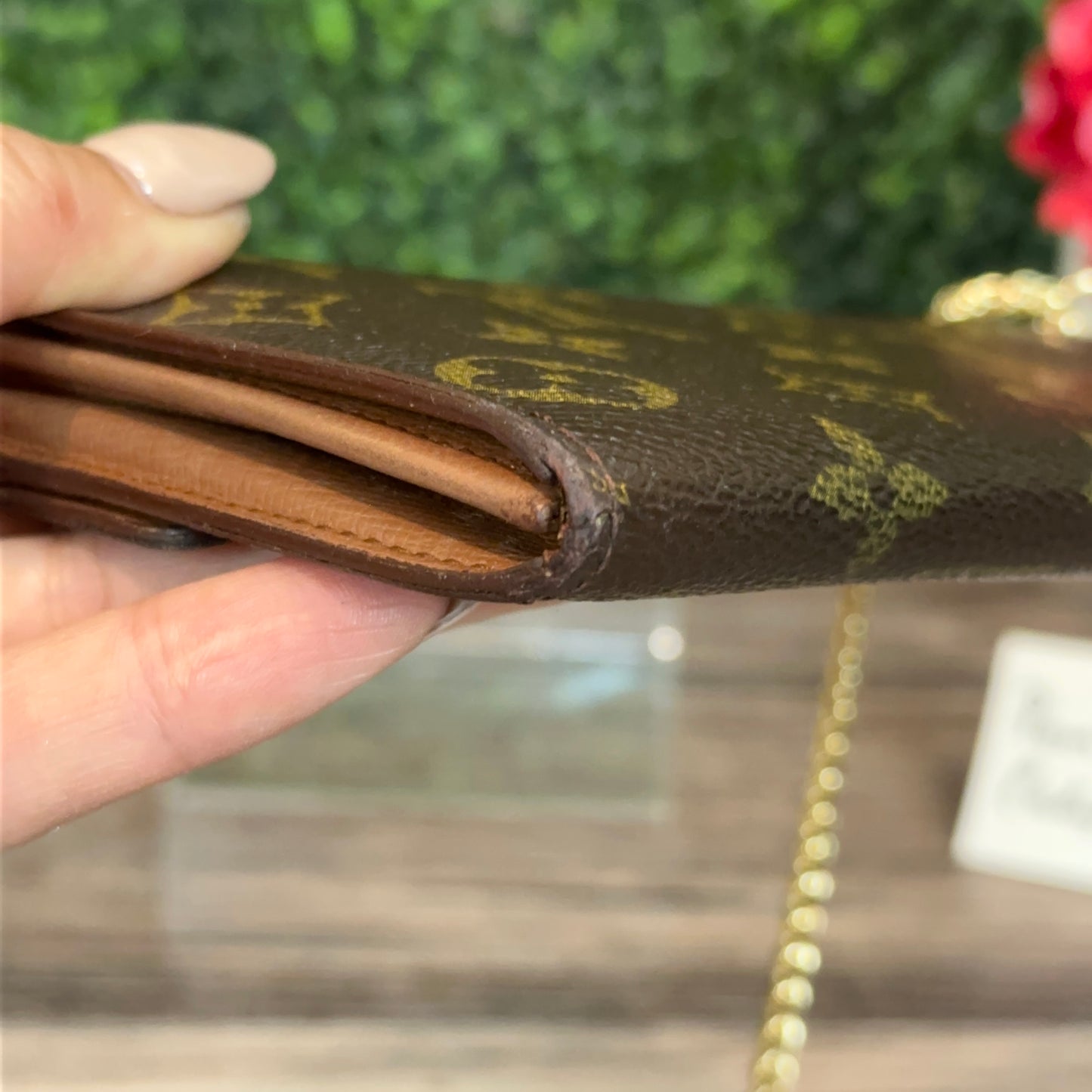 Louis Vuitton Sarah Wallet on Chain