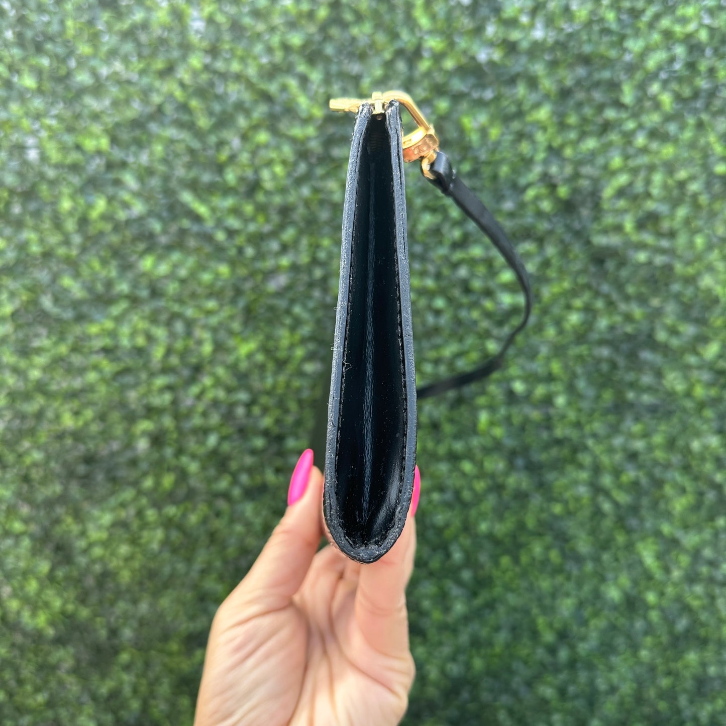 Louis Vuitton Black Epi Pochette Accessories