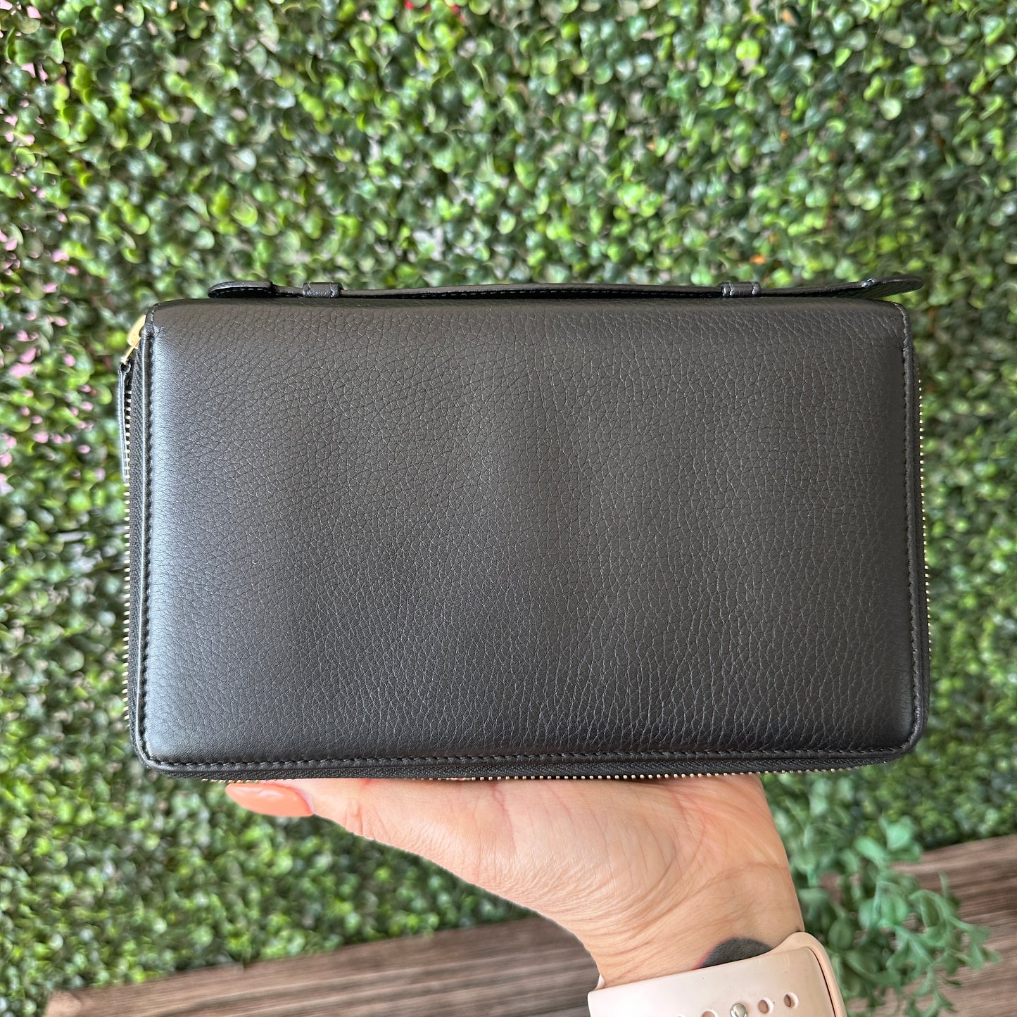 GUCCI Black Pebbled Calfskin Soho Travel Document Case
