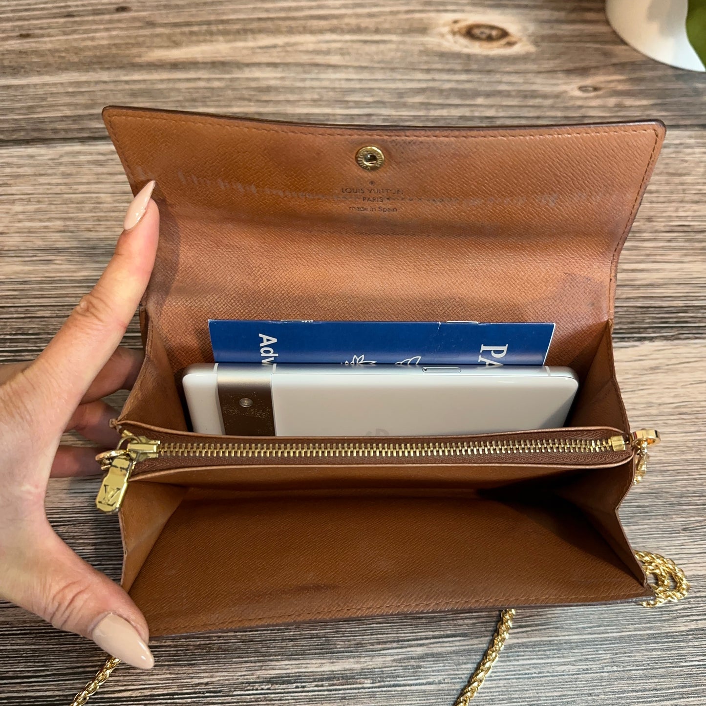 Louis Vuitton Sarah Wallet on Chain