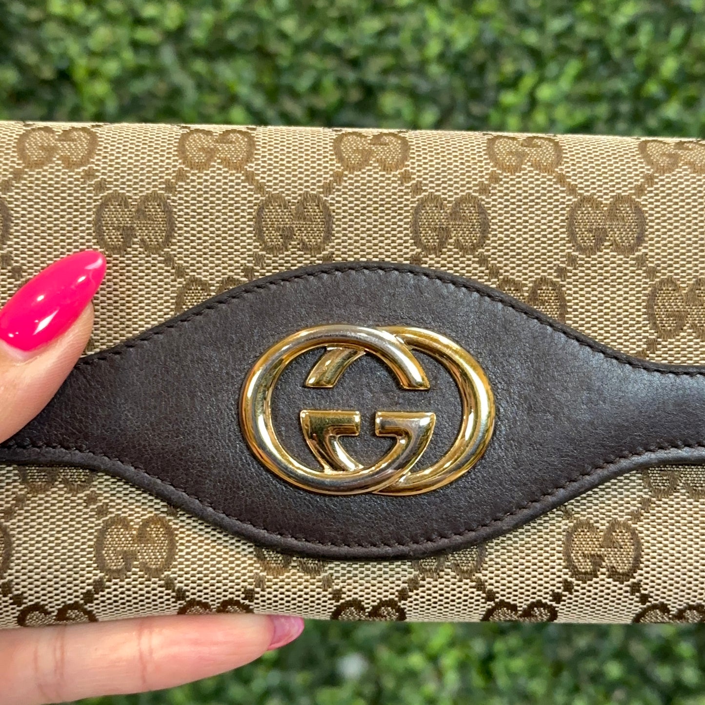 Gucci Beige GG Logo Sukey Continental Wallet