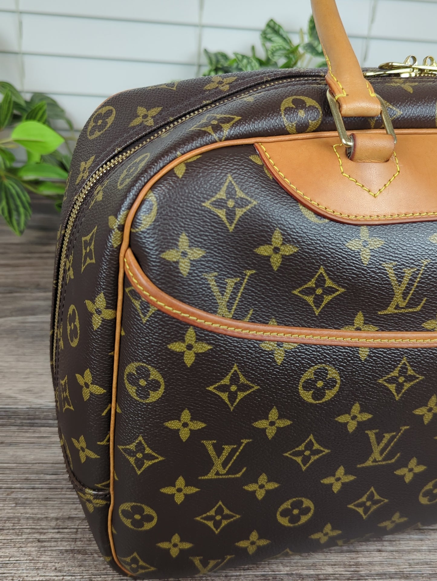 Louis Vuitton Deauville Monogram