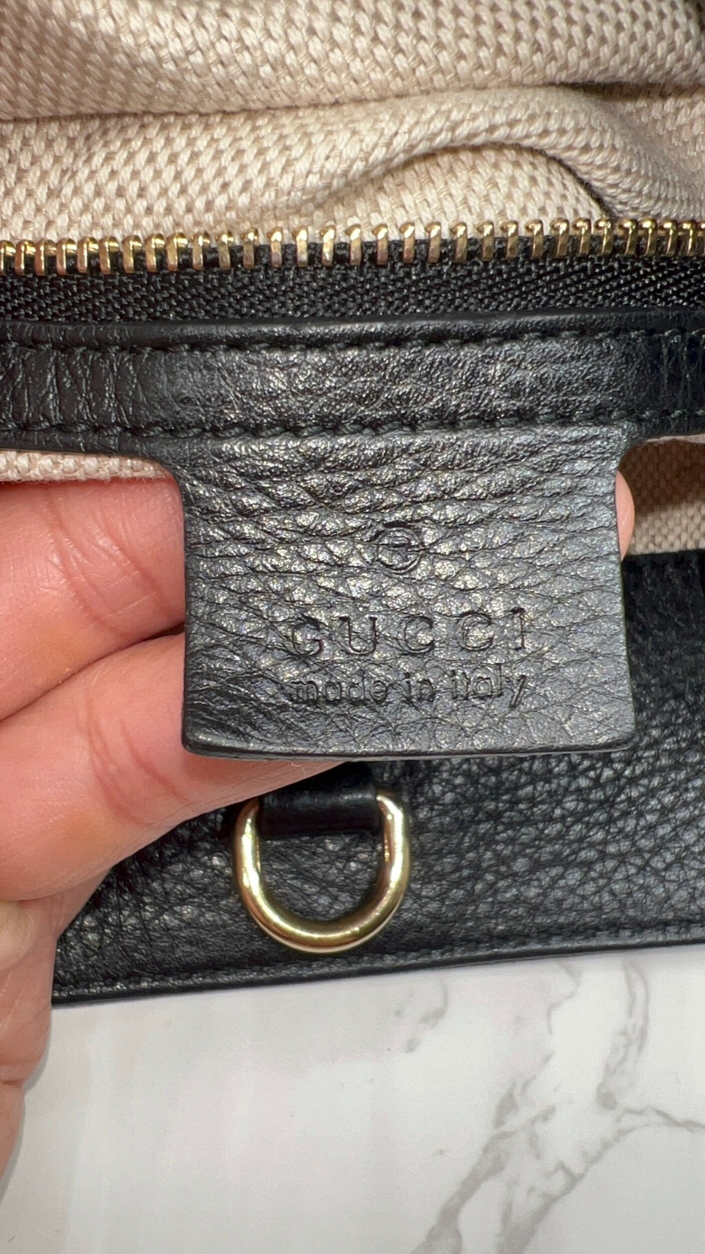Gucci GG Medium Soho Double Chain Pebbled Leather in Black