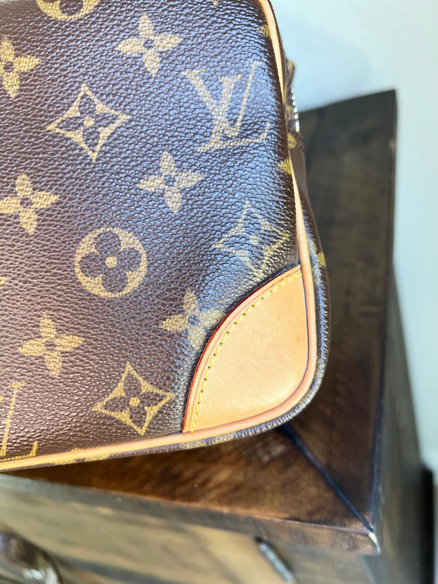 Nile Crossbody Bag Monogram Canvas