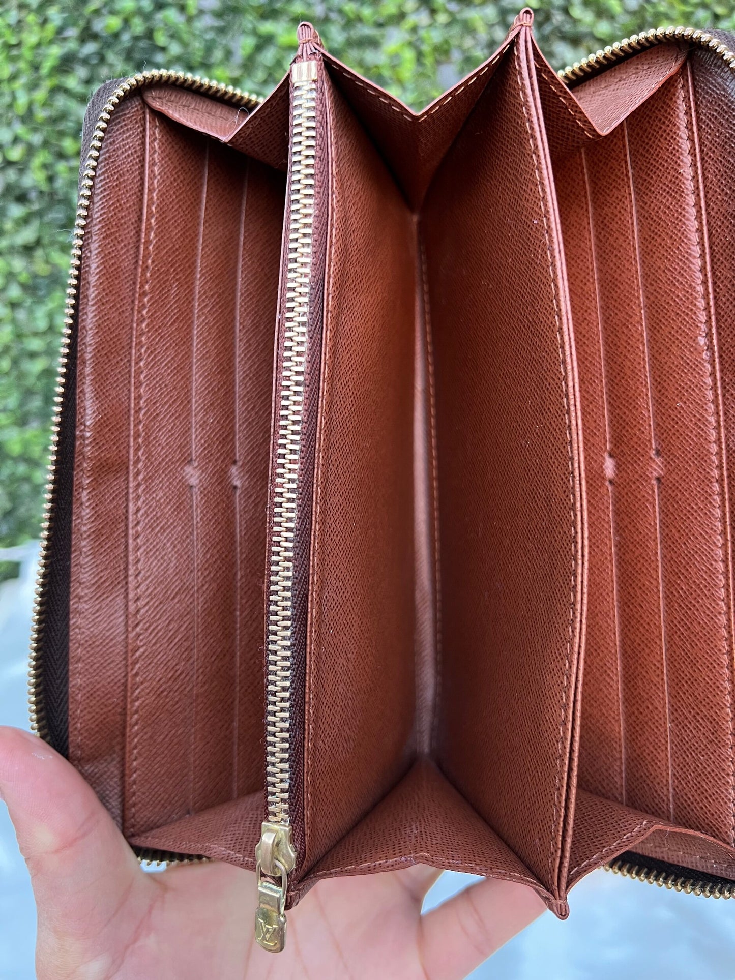 Authentic Preowned Louis Vuitton Limited Edition Stephen Sprouse Roses Zippy Wallet