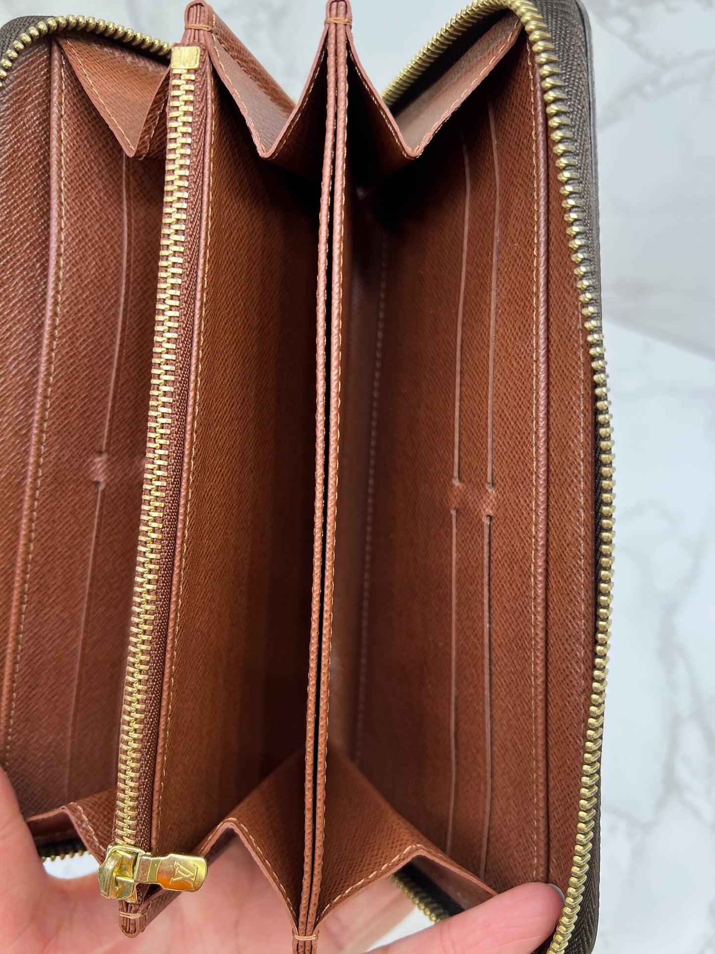 Zippy Wallet Monogram Canvas Brown