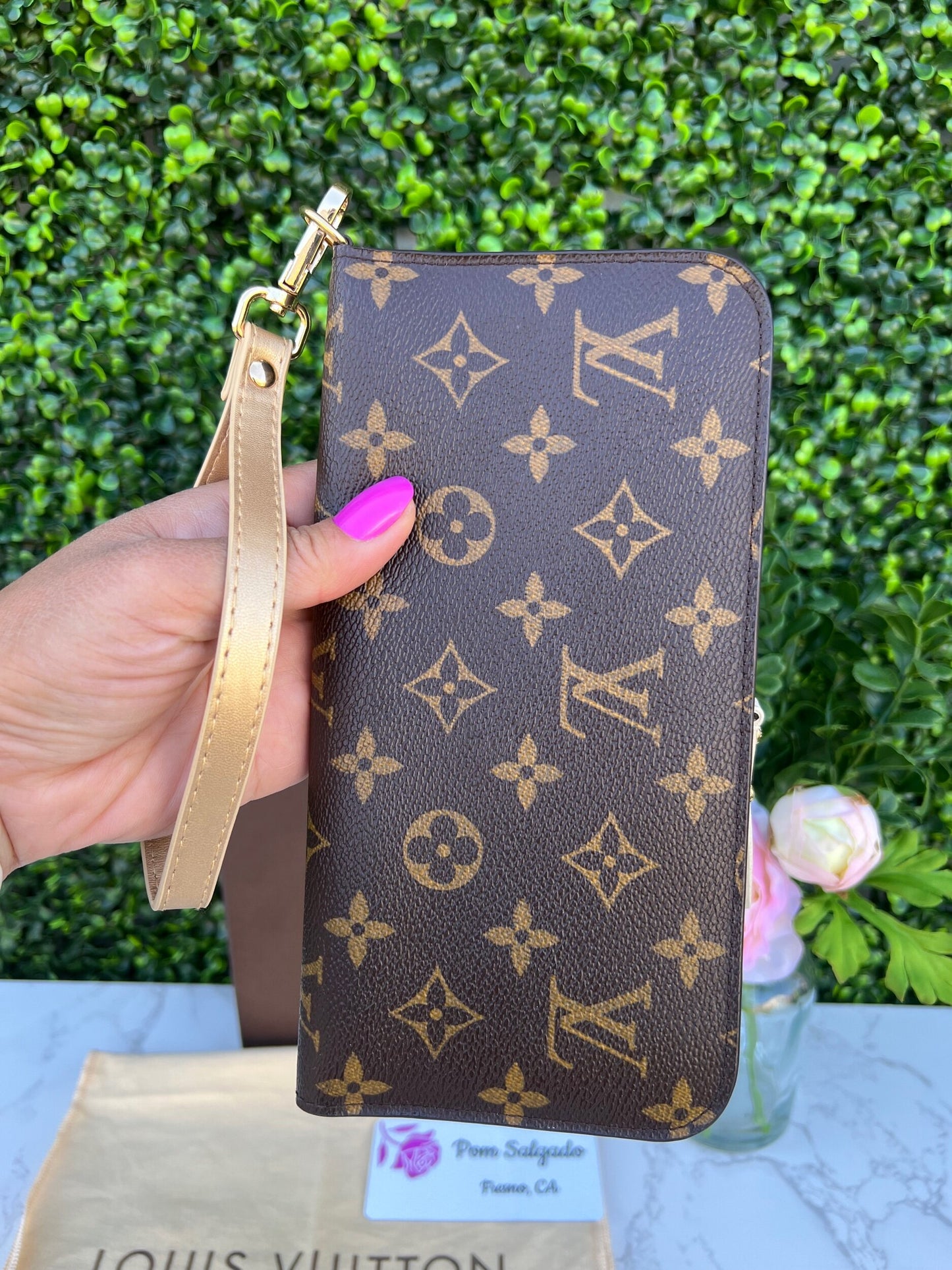 Insolite Monogram Canvas Clutch/Wallet