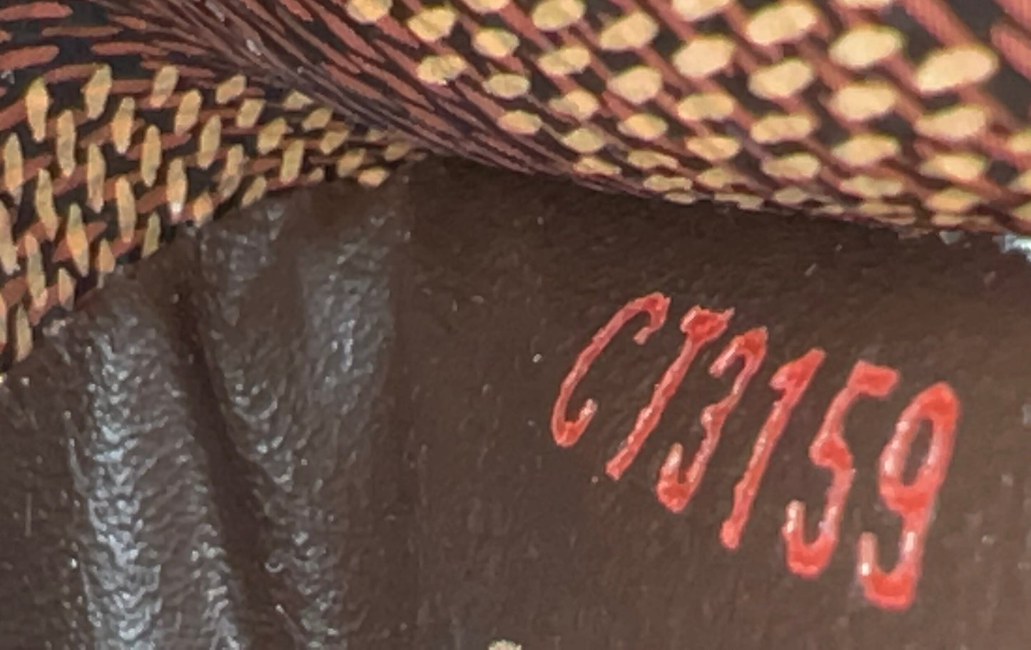 Sarah Wallet Damier Ebene Canvas