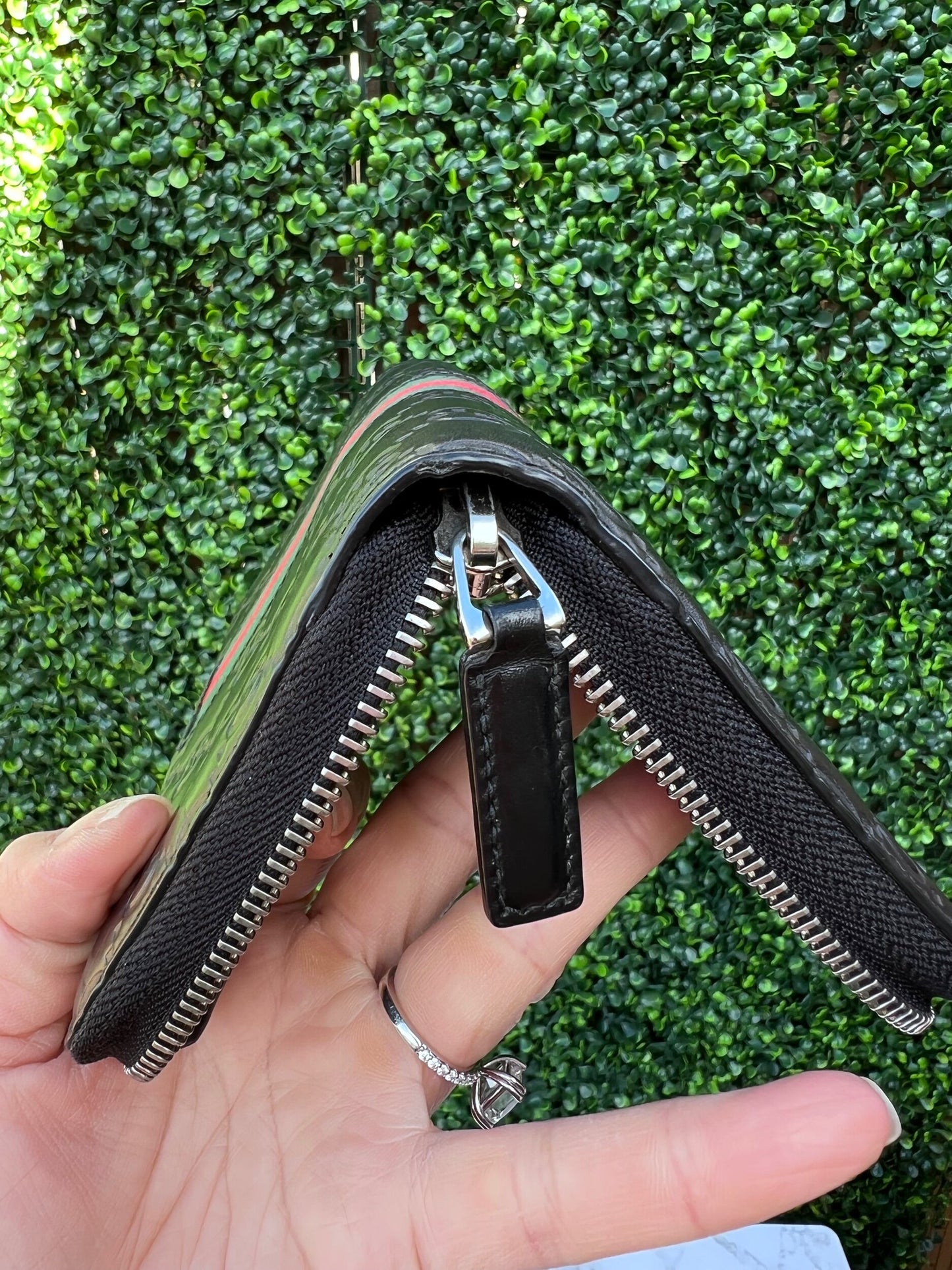 GG Web Zip Around Organizer Wallet Ssima Leather Black