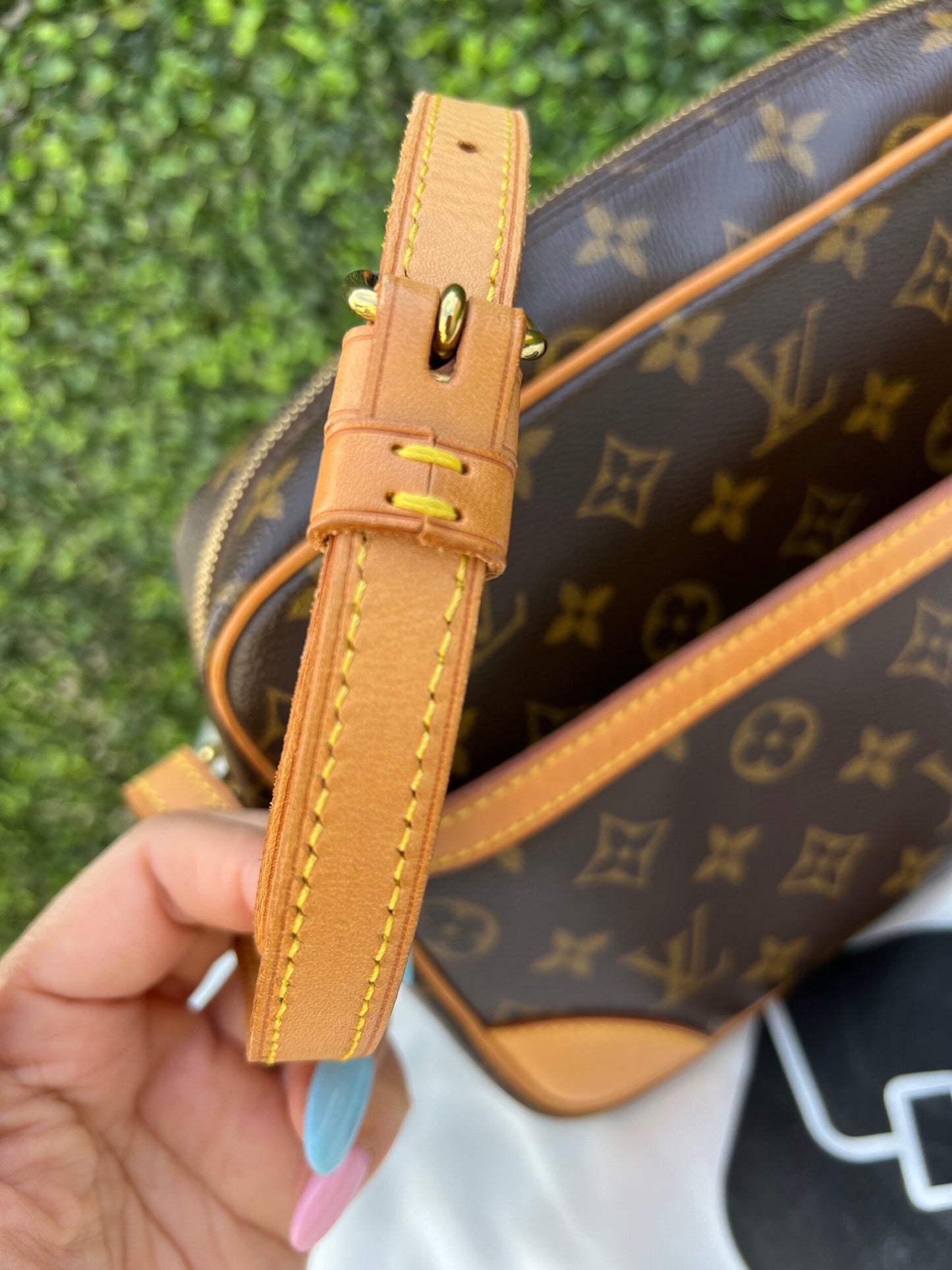 Authentic Preowned Louis Vuitton Trocadero 27 Bag
