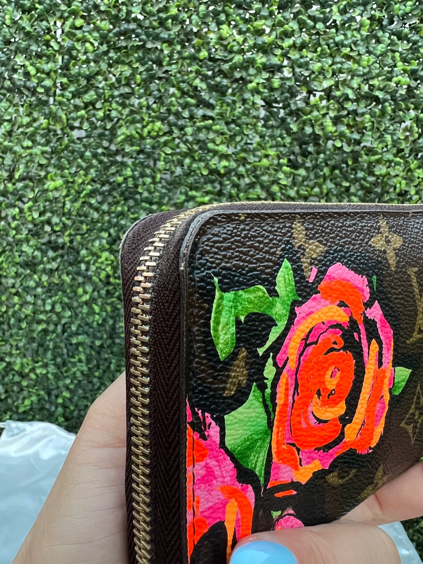 Authentic Preowned Louis Vuitton Limited Edition Stephen Sprouse Roses Zippy Wallet