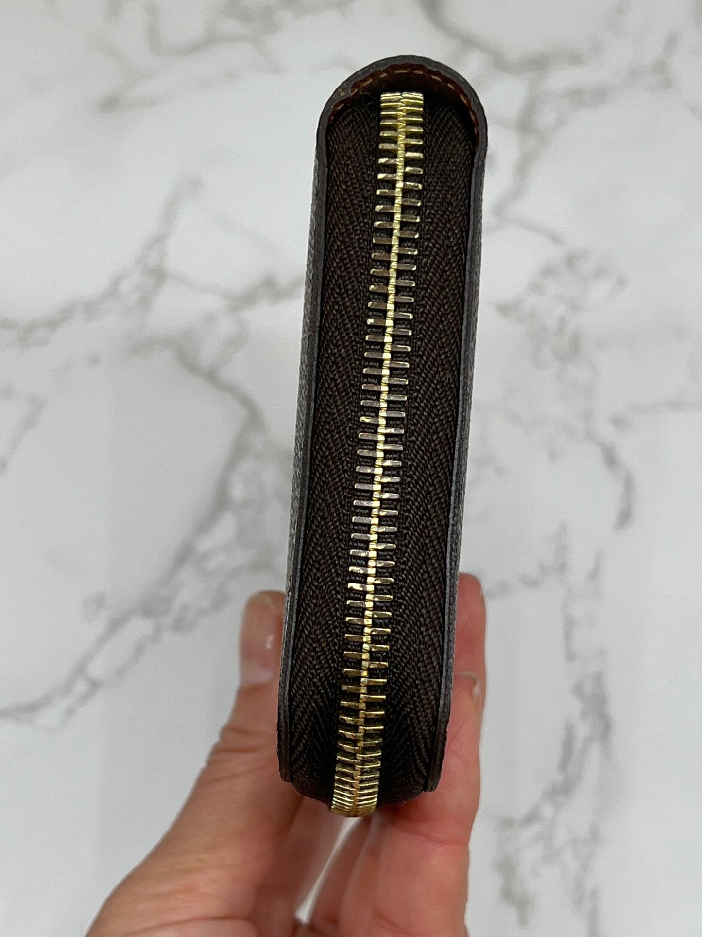 Zippy Wallet Monogram Canvas Brown