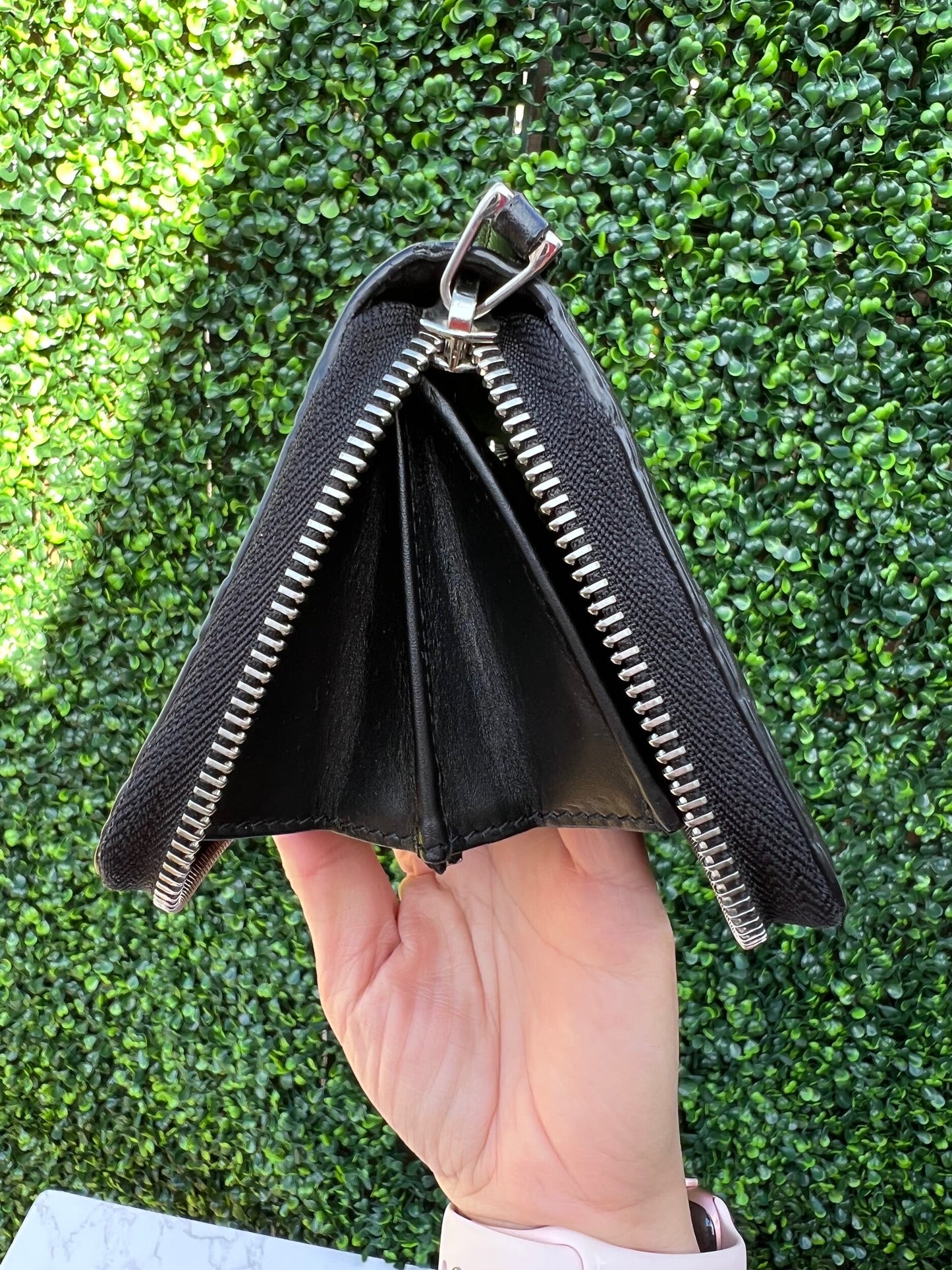 GG Web Zip Around Organizer Wallet Ssima Leather Black