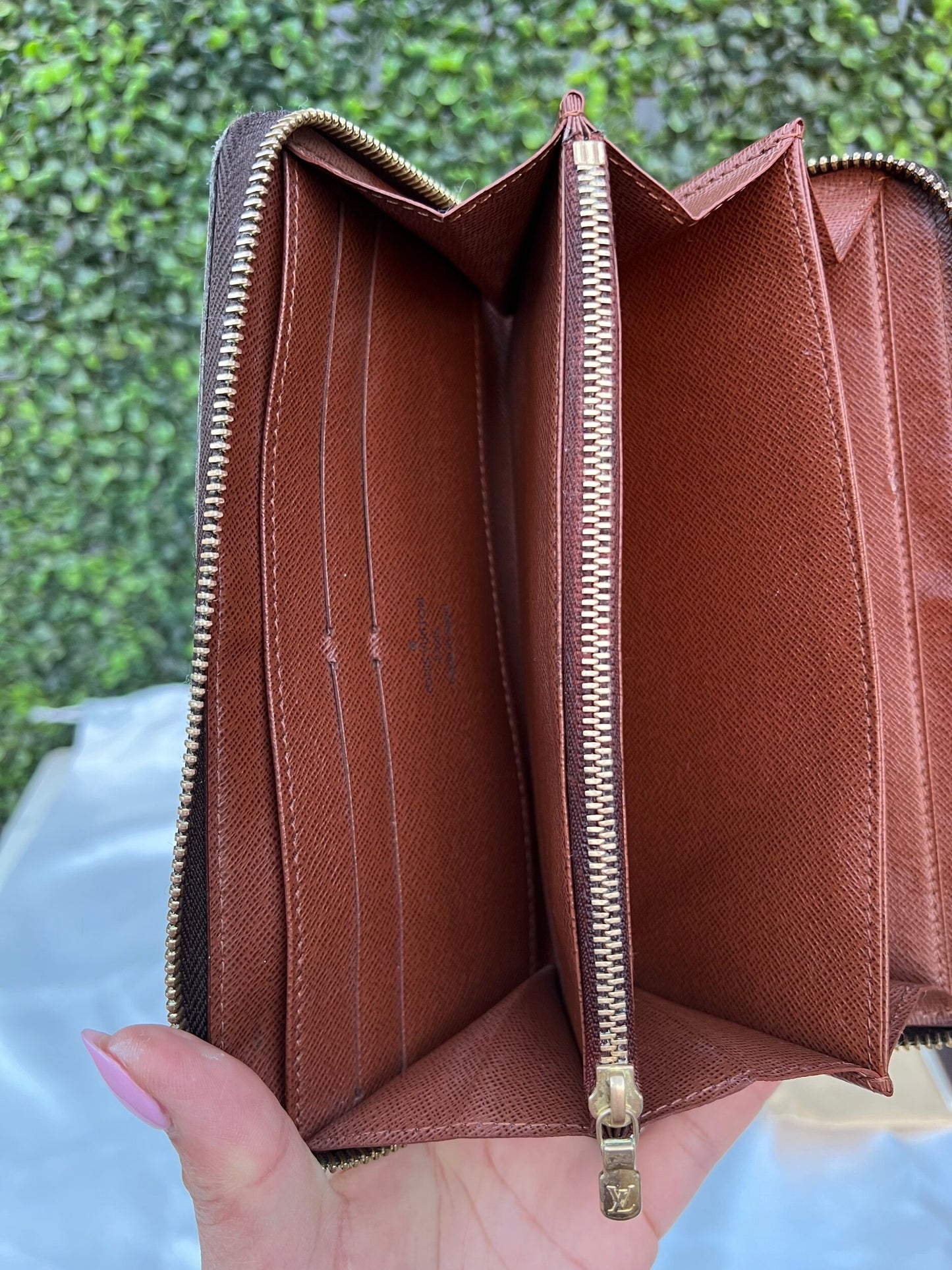 Authentic Preowned Louis Vuitton Limited Edition Stephen Sprouse Roses Zippy Wallet
